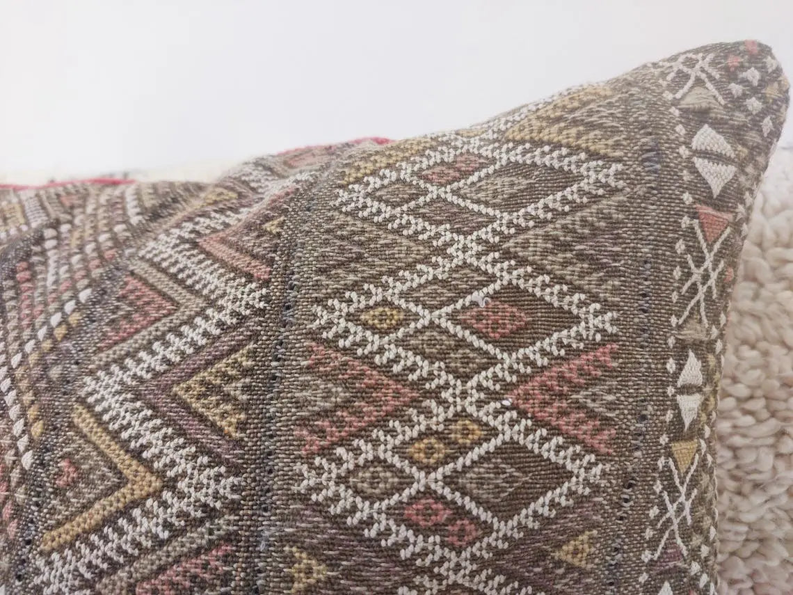 Vintage berber pillow case from beni mguild Tribe, morocco MoroccanBazzArts