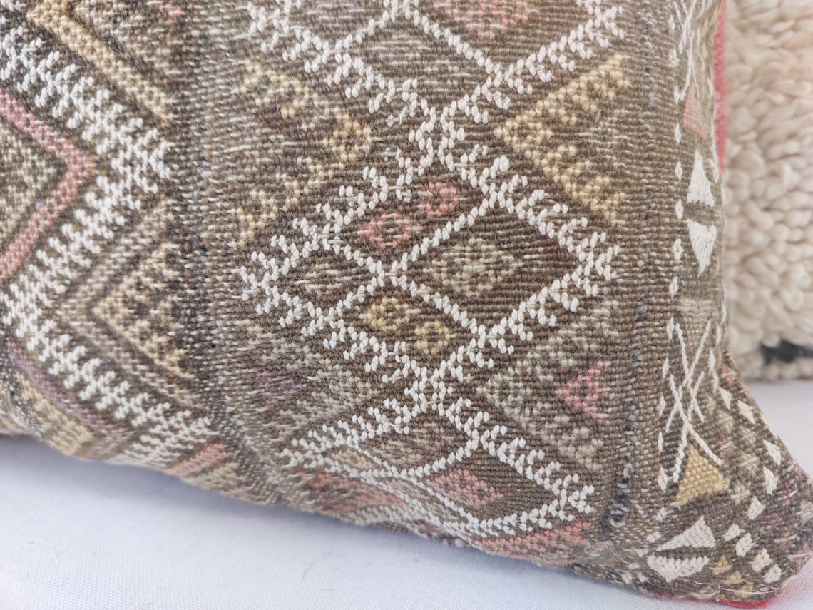 Vintage berber pillow case from beni mguild Tribe, morocco MoroccanBazzArts