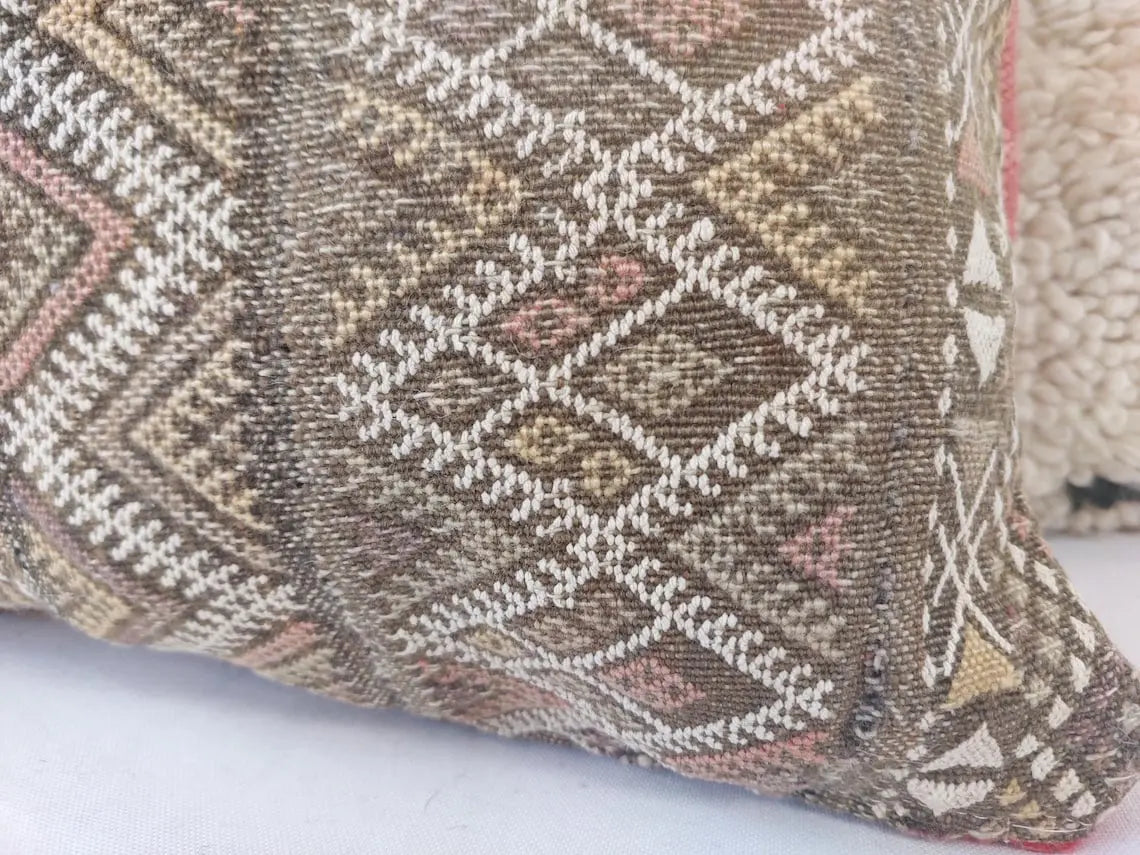 Vintage berber pillow case from beni mguild Tribe, morocco MoroccanBazzArts