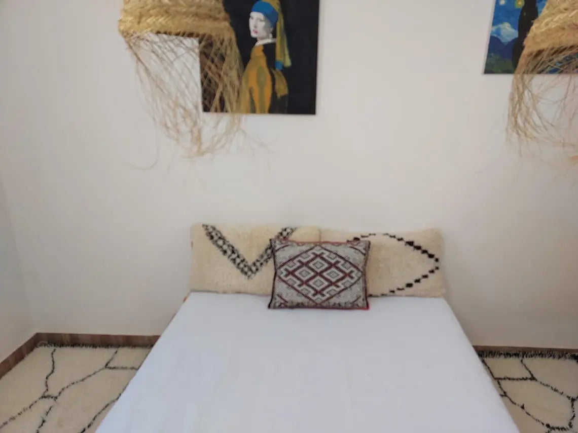 Moroccan Kilim Pillow Cover, Berber Kilim Pillow, Moroccan Pillow, Handmade Wool Pillow, Decorative Pillow Case. MoroccanBazzArts