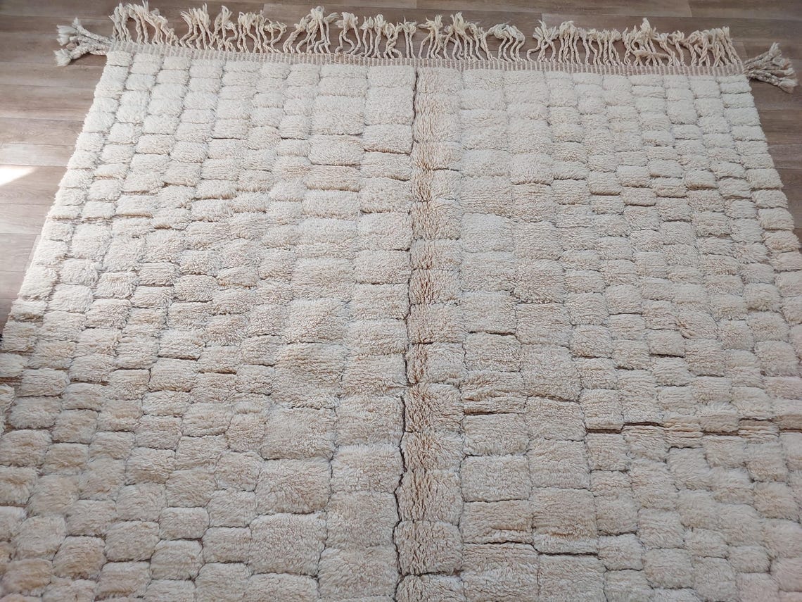 Authentic Moroccan Beni Mrirt Rug: Custom-made, Hand-knotted Berber Wool Carpet For Boho Decor MoroccanBazzArts