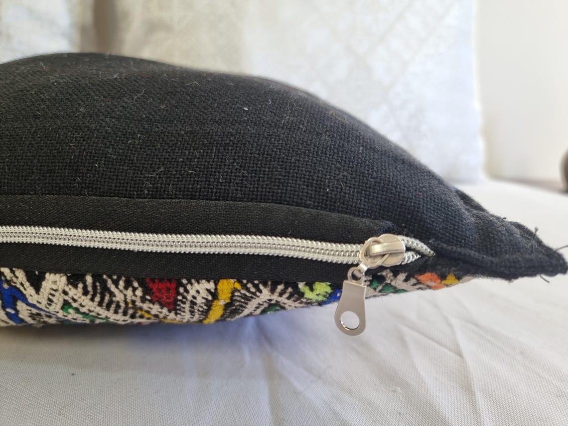Moroccan Kilim Pillow Cover, Berber Kilim Pillow, Moroccan Pillow, Handmade Wool Pillow, Decorative Pillow Case. MoroccanBazzArts