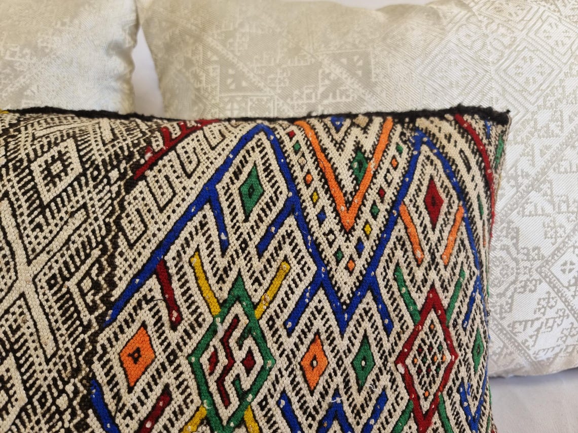 Moroccan Kilim Pillow Cover, Berber Kilim Pillow, Moroccan Pillow, Handmade Wool Pillow, Decorative Pillow Case. MoroccanBazzArts