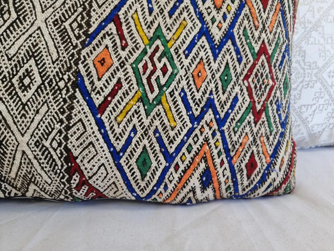 Moroccan Kilim Pillow Cover, Berber Kilim Pillow, Moroccan Pillow, Handmade Wool Pillow, Decorative Pillow Case. MoroccanBazzArts