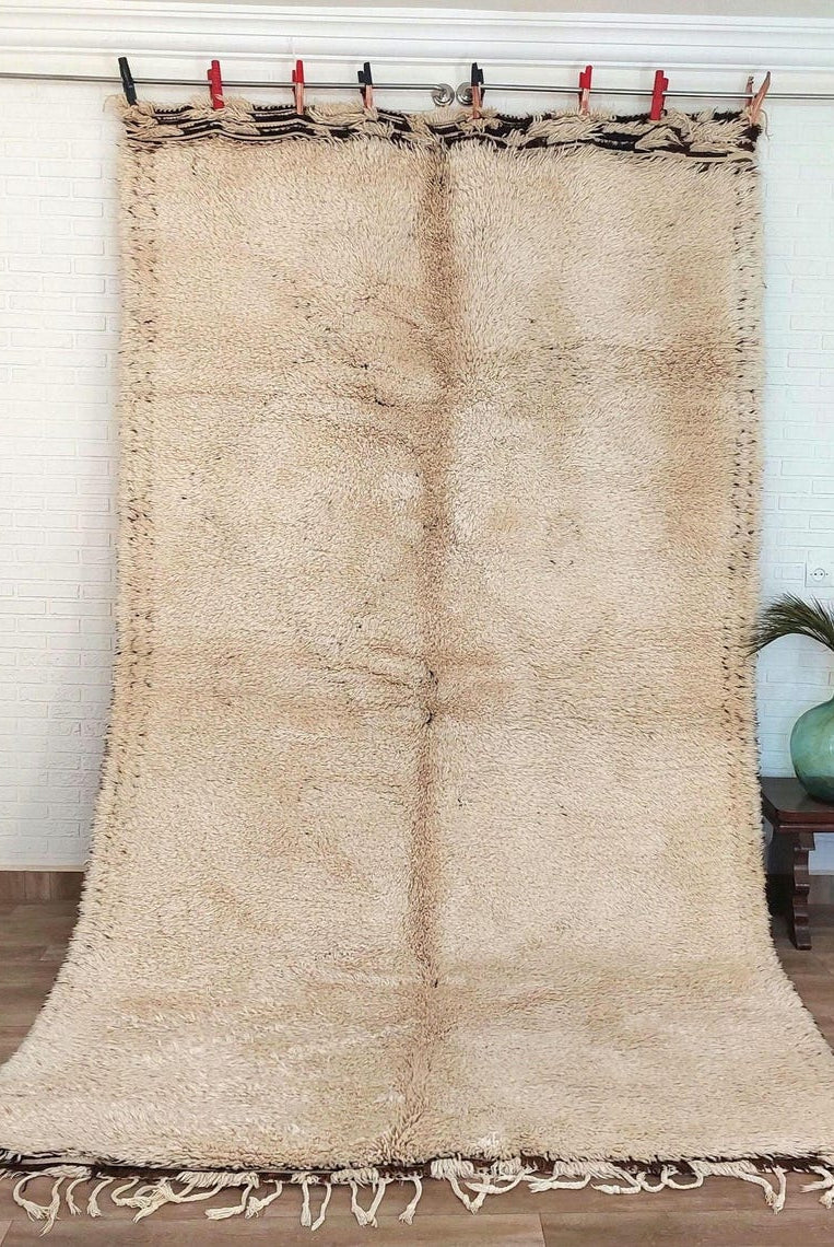 Beni Ourain Rug Genuine Lamb Wool: Vintage Moroccan Berber Carpet, Natural Fiber, Invisible Patterns MoroccanBazzArts