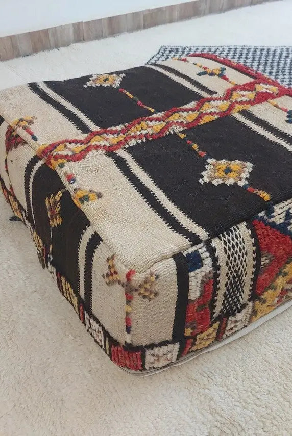 Vintage Moroccan Pouf, Handmade Taznakht Rug Pouf, Berber Floor Cushion, Boho Ottoman, Upcycled Moroccan Home Décor MoroccanBazzArts
