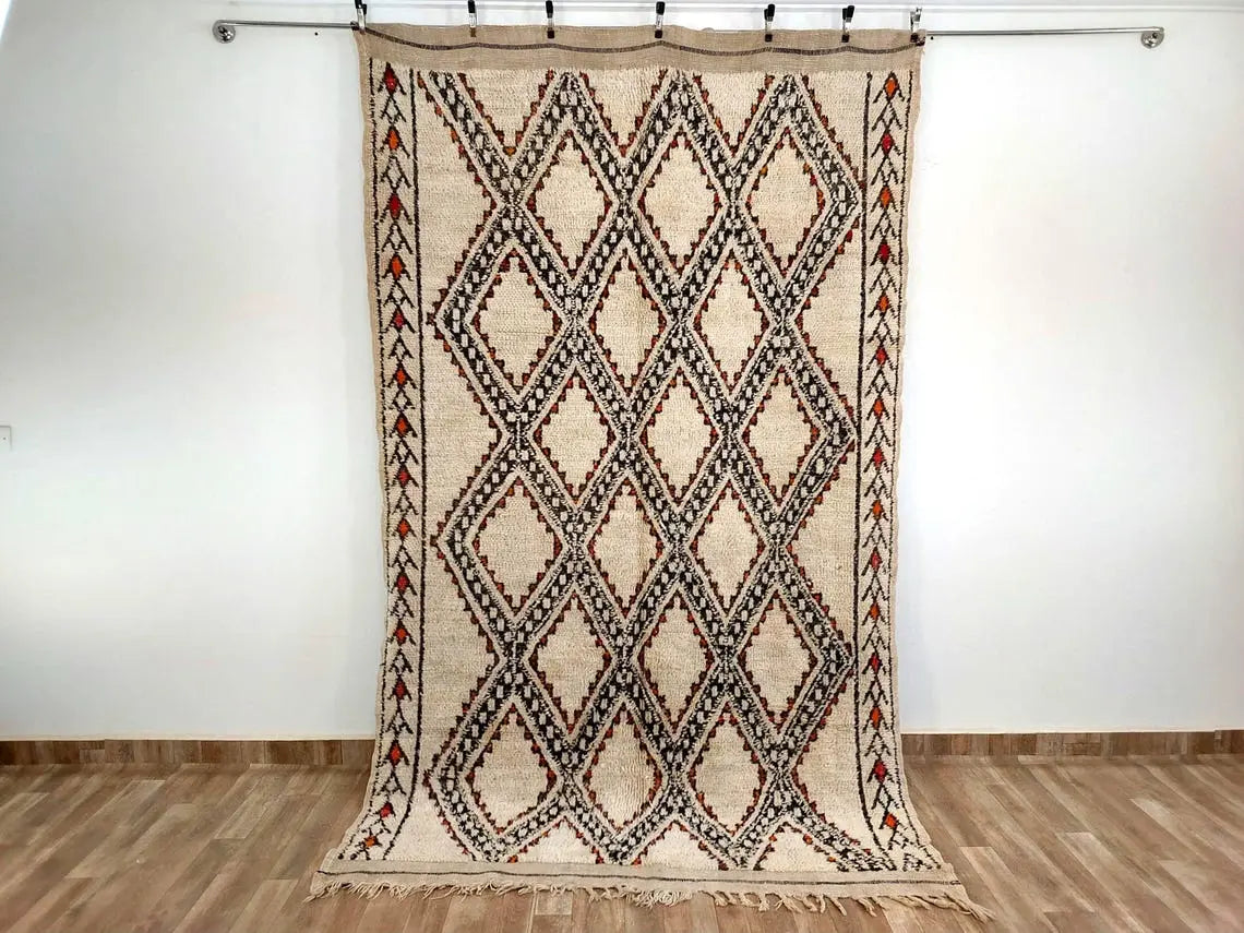 Moroccan Wool Rug Beni Mguild: Vintage Handmade Berber Carpet 5'10" x 9'6 MoroccanBazzArts