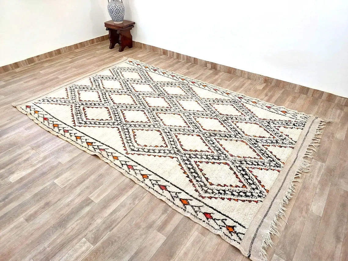 Moroccan Wool Rug Beni Mguild: Vintage Handmade Berber Carpet 5'10" x 9'6 MoroccanBazzArts
