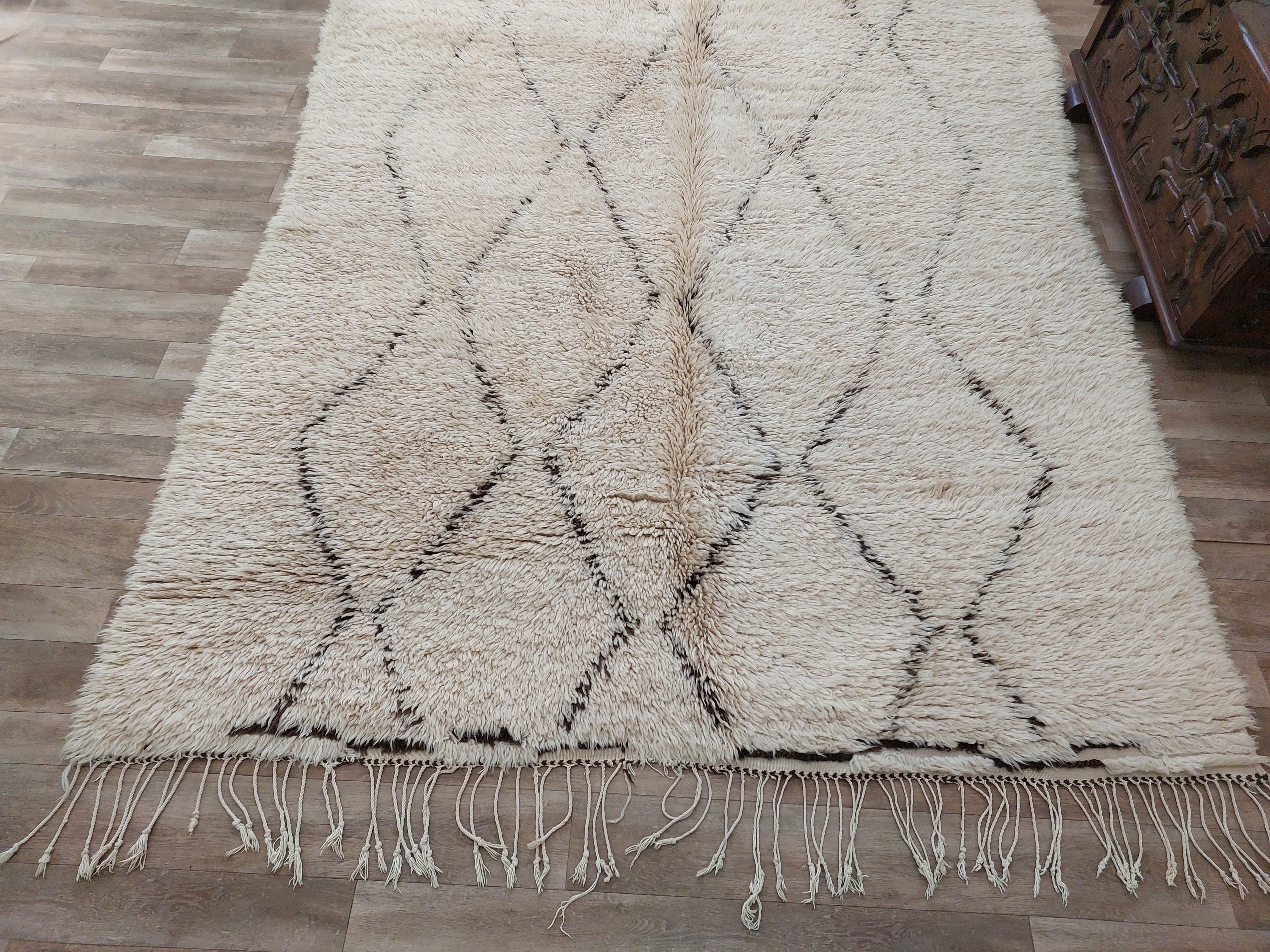 Moroccan Rug - Vintage Beni ourain rug - 6'6"×8'9" MoroccanBazzArts