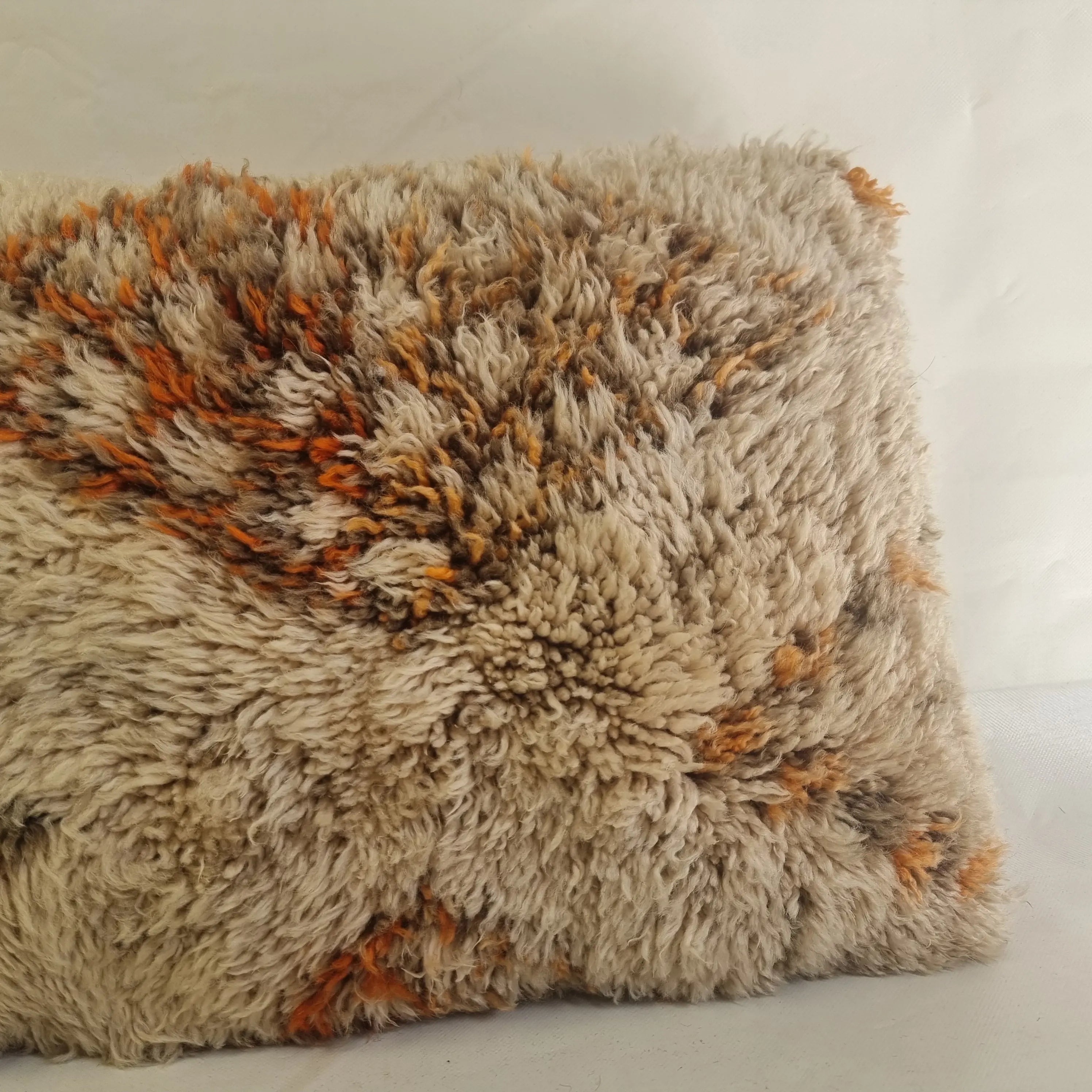 Vintage Beni Ourain Wool Pillow Cover | 16" x 25" MoroccanBazzArts