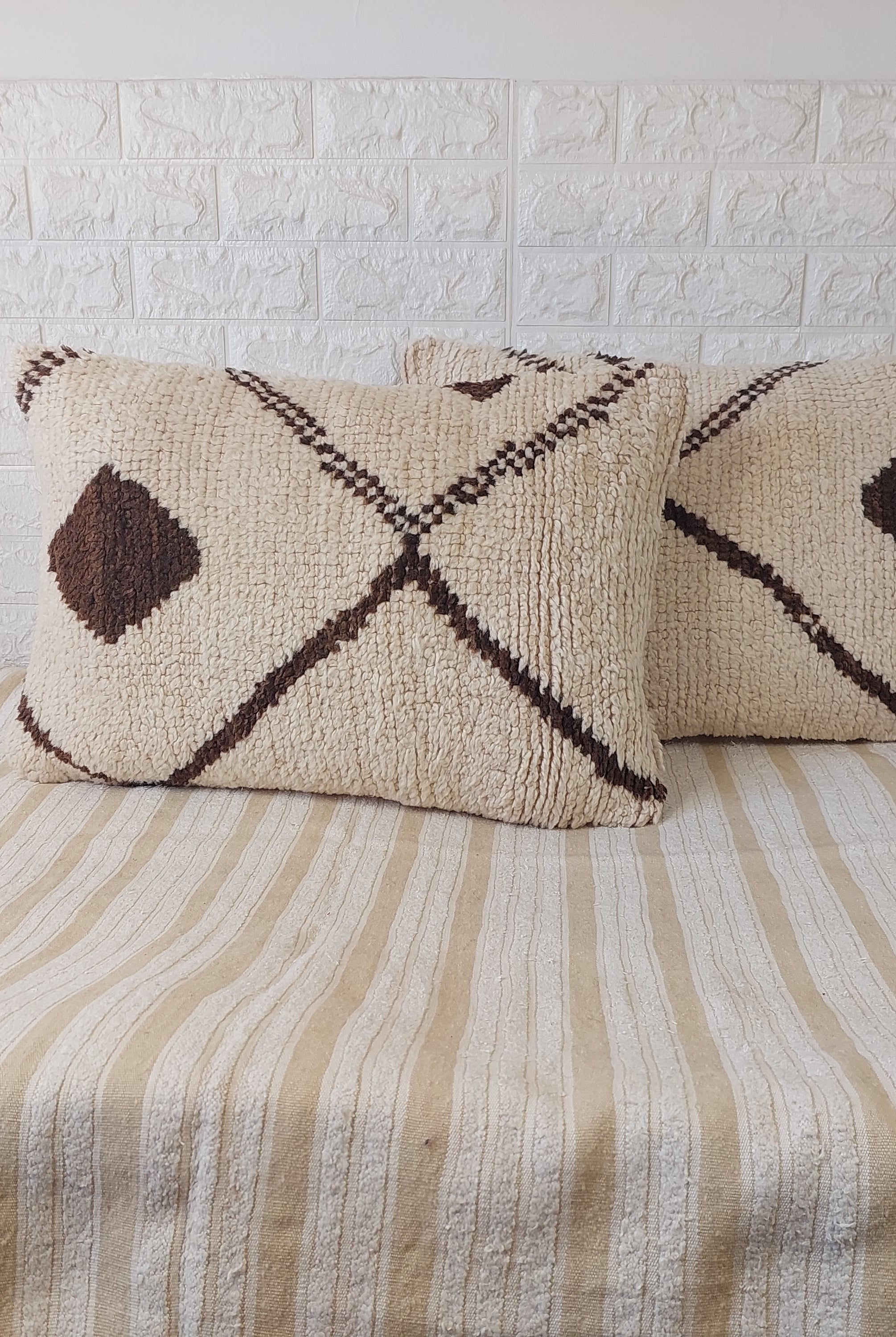 Set of 2 Vintage Azilal Moroccan Rug Pillows | 40x60 cm Ivory & Brown Undyed Wool Cushion Covers | Authentic Boho Lumbar Pillow Covers MoroccanBazzArts