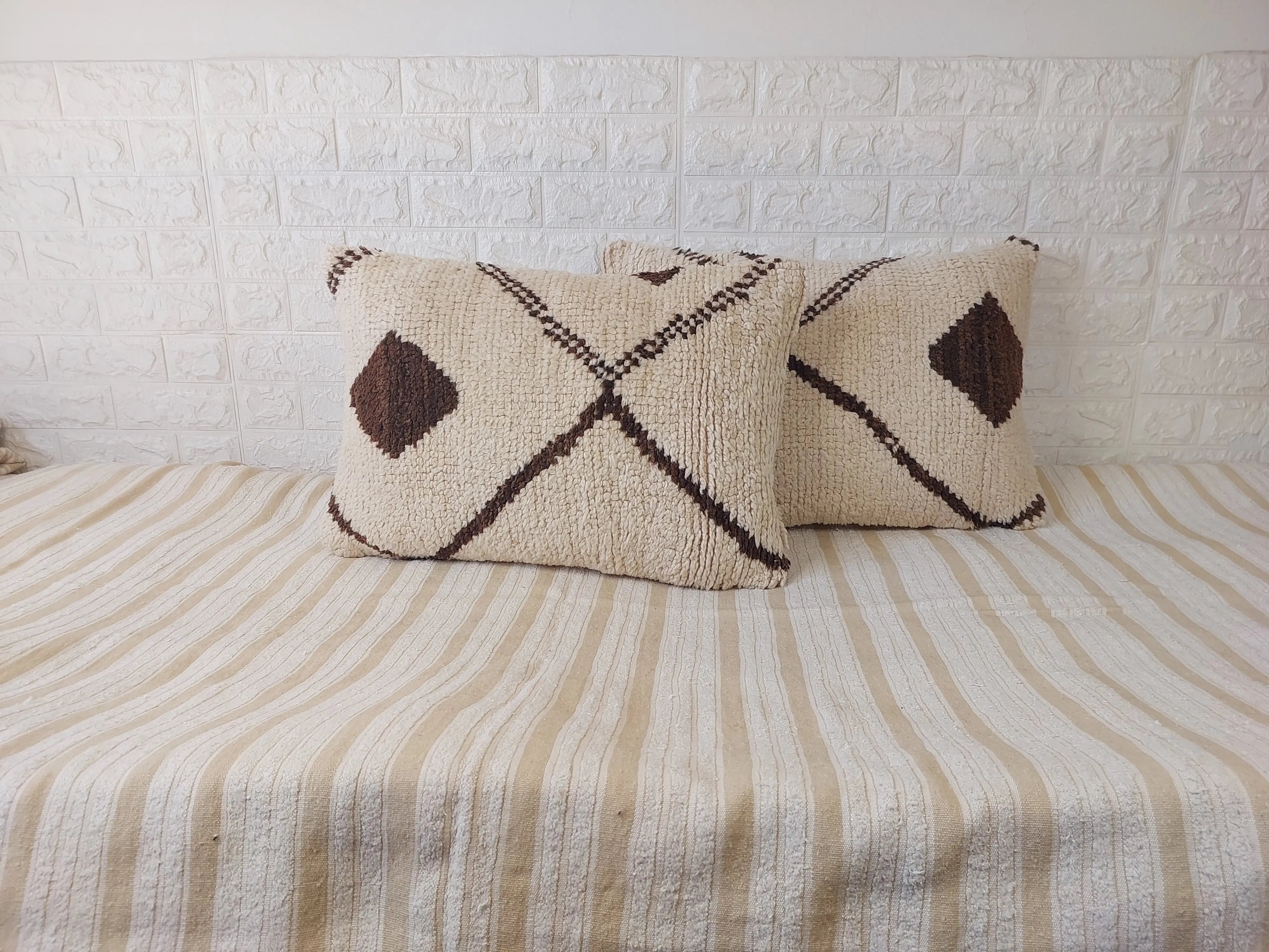 Set of 2 Vintage Azilal Moroccan Rug Pillows | 40x60 cm Ivory & Brown Undyed Wool Cushion Covers | Authentic Boho Lumbar Pillow Covers MoroccanBazzArts