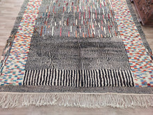 Load image into Gallery viewer, MOROCCAN RUG - BENI MRIRT 8'5"×11'1"
