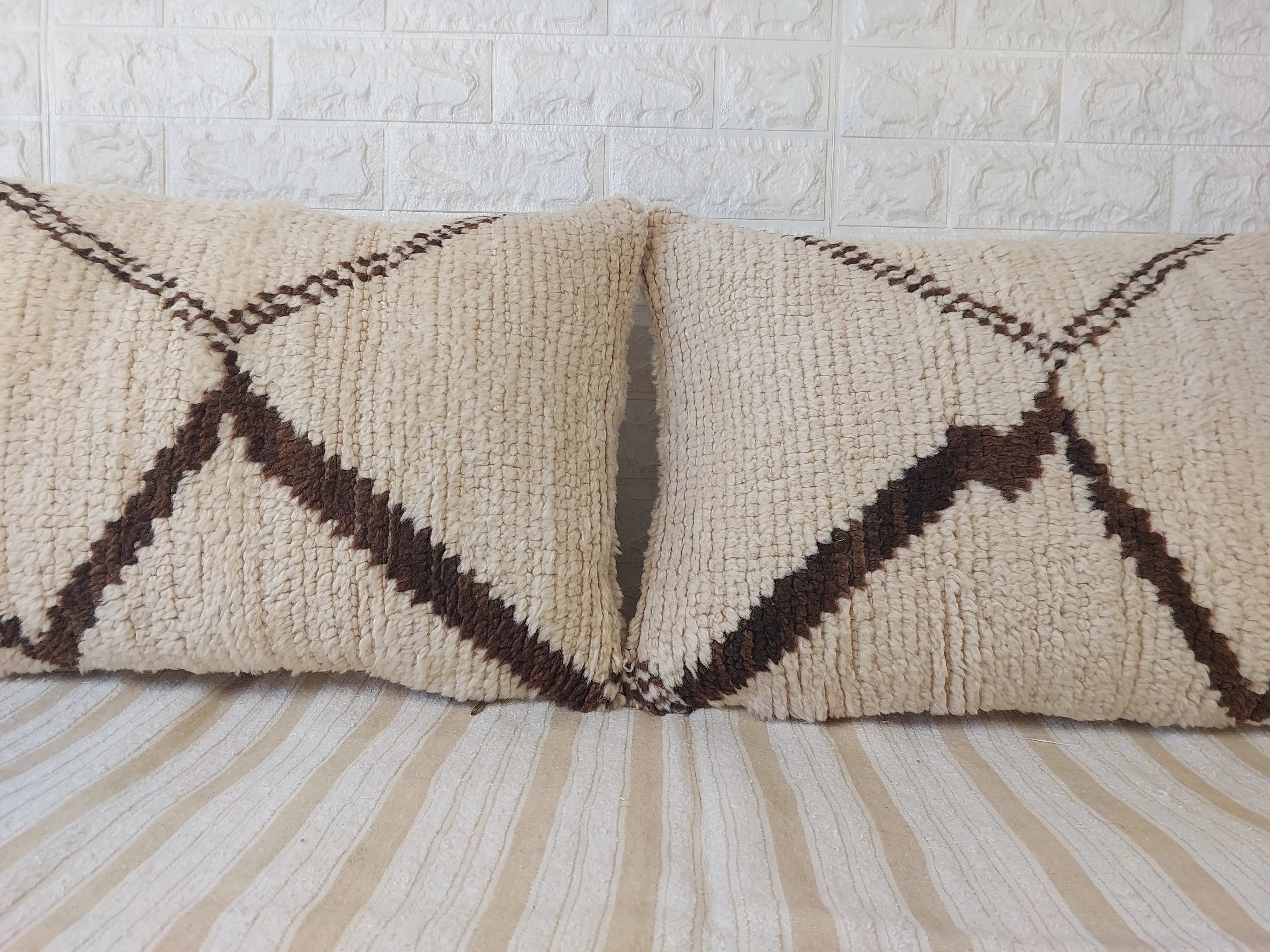 Set of 2 Vintage Azilal Moroccan Rug Pillows | 40x60 cm Ivory & Brown Undyed Wool Cushion Covers | Authentic Boho Lumbar Pillow Covers MoroccanBazzArts