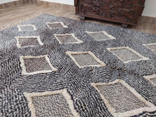 Load image into Gallery viewer, High quality Moroccan rugs size 6'x7'6"