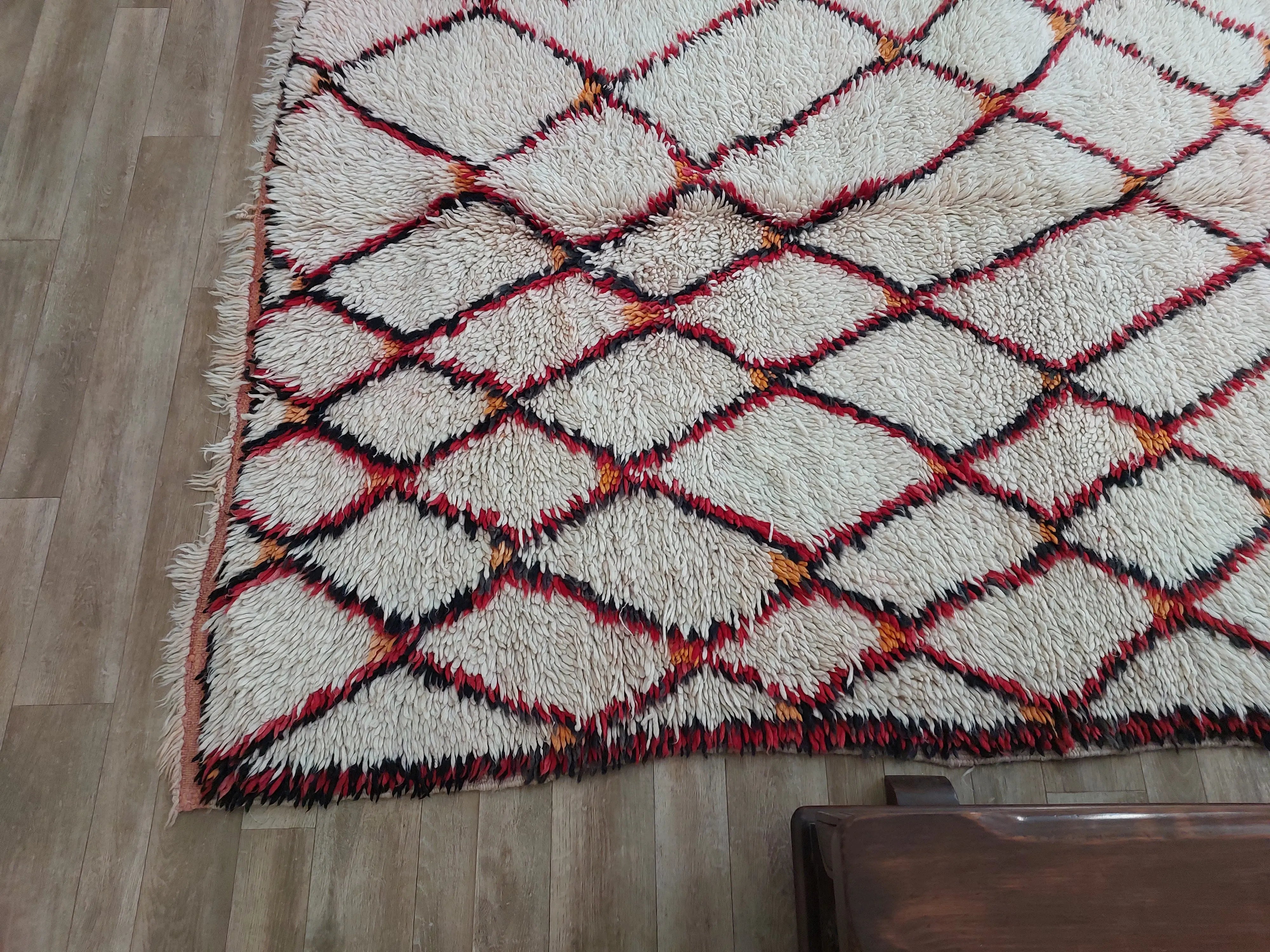 VINTAGE MOROCCAN RUG 6.2 x 8.2 feet MoroccanBazzArts