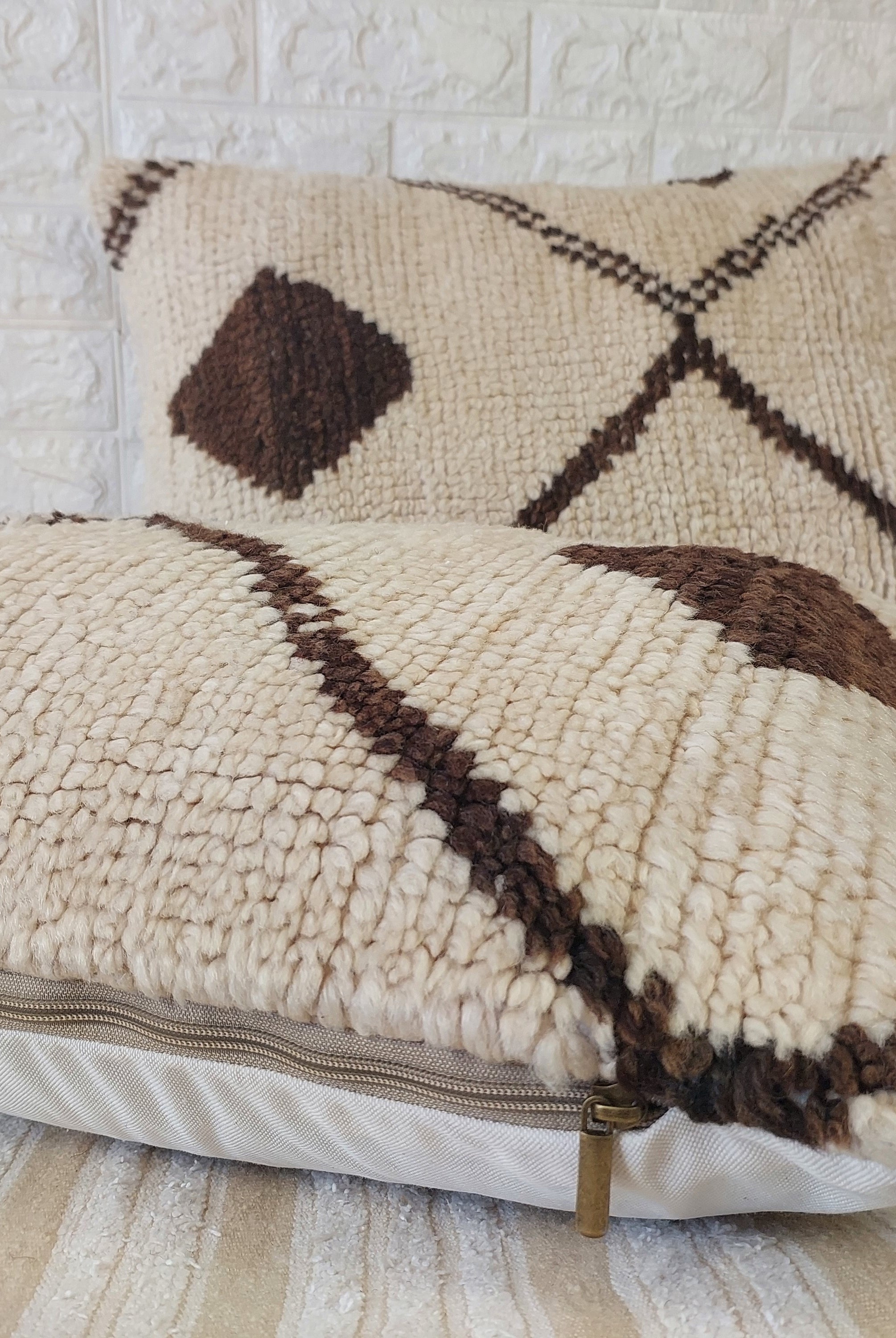 Set of 2 Vintage Azilal Moroccan Rug Pillows | 40x60 cm Ivory & Brown Undyed Wool Cushion Covers | Authentic Boho Lumbar Pillow Covers MoroccanBazzArts