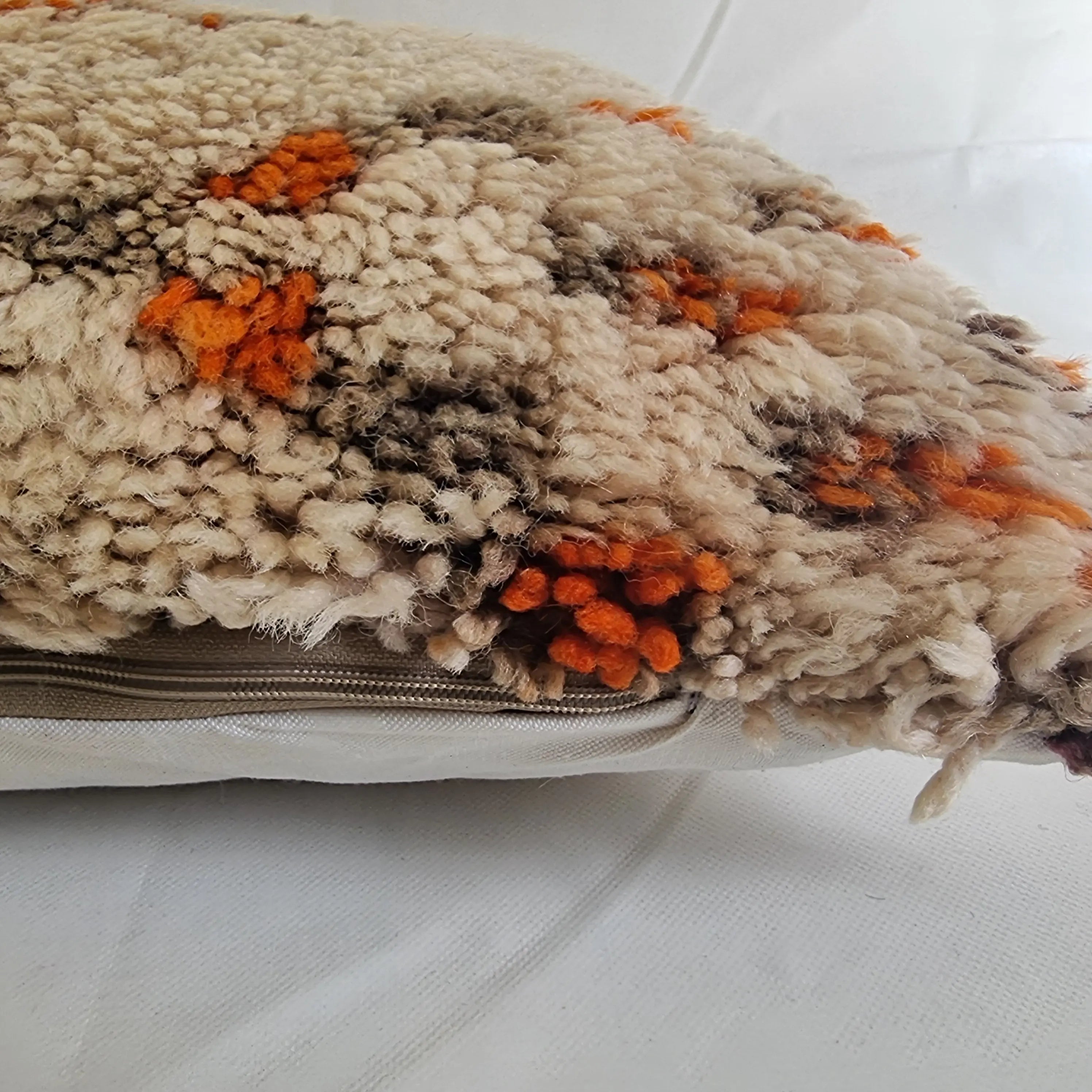 Vintage Beni Ourain Wool Pillow Cover | 16" x 25" MoroccanBazzArts