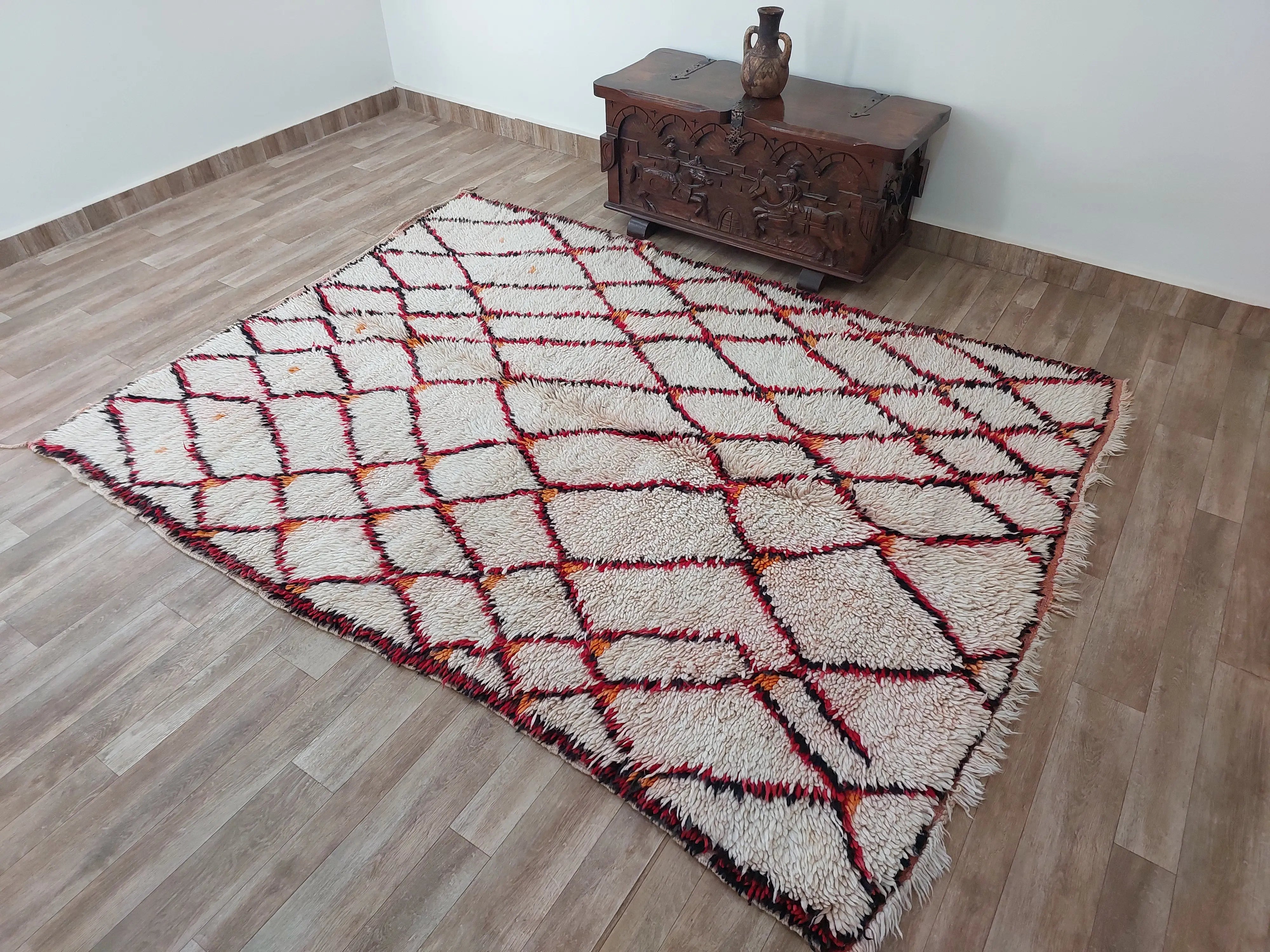 VINTAGE MOROCCAN RUG 6.2 x 8.2 feet MoroccanBazzArts