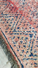 Load image into Gallery viewer, VINTAGE MOROCCAN RUG - Widad