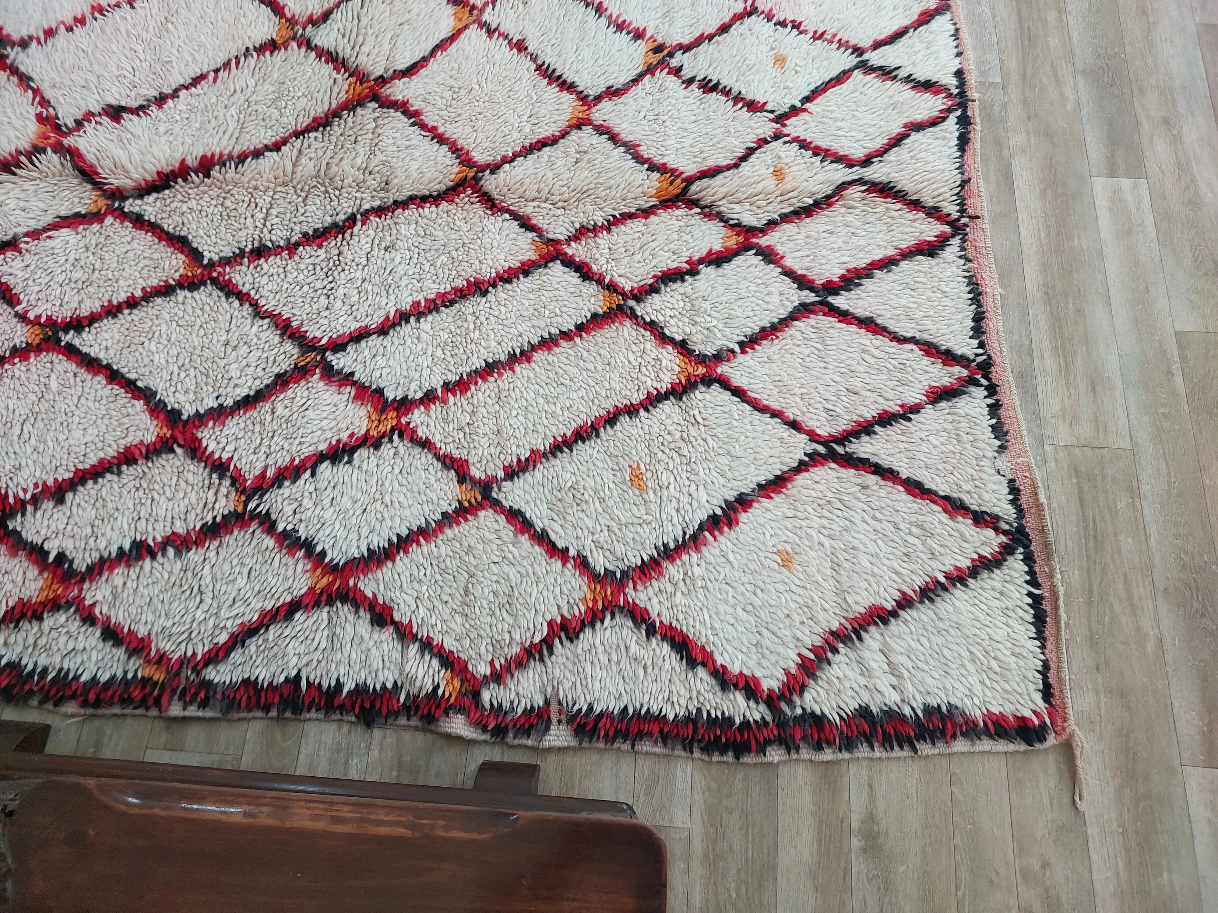 VINTAGE MOROCCAN RUG 6.2 x 8.2 feet MoroccanBazzArts