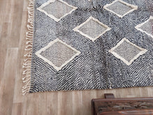 Load image into Gallery viewer, High quality Moroccan rugs size 6'x7'6"