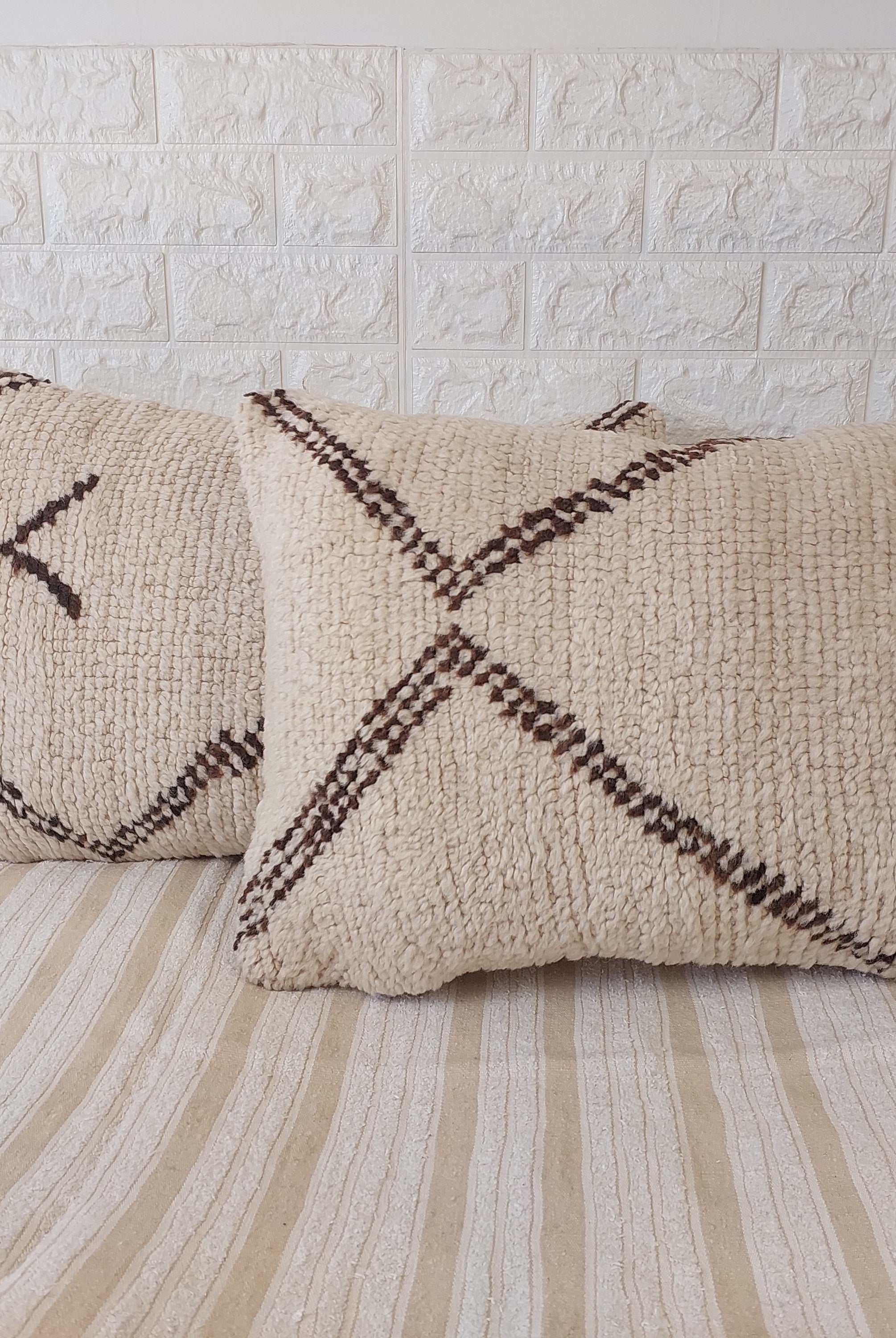 Set of 2 Vintage Azilal Moroccan Rug Pillows | 40x60 cm Ivory & Brown Undyed Wool Cushion Covers | Authentic Boho Lumbar Pillow Covers MoroccanBazzArts
