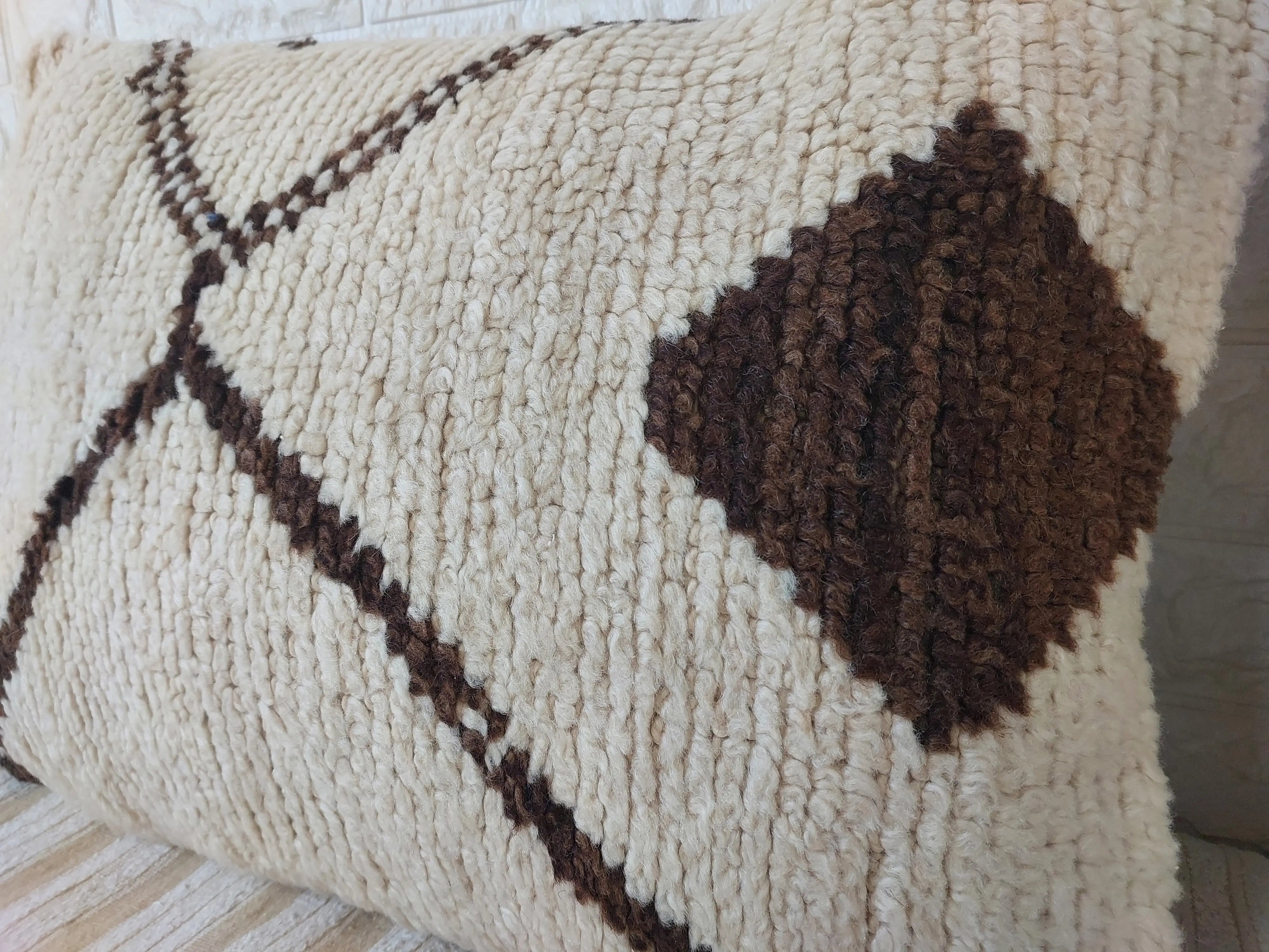 Set of 2 Vintage Azilal Moroccan Rug Pillows | 40x60 cm Ivory & Brown Undyed Wool Cushion Covers | Authentic Boho Lumbar Pillow Covers MoroccanBazzArts