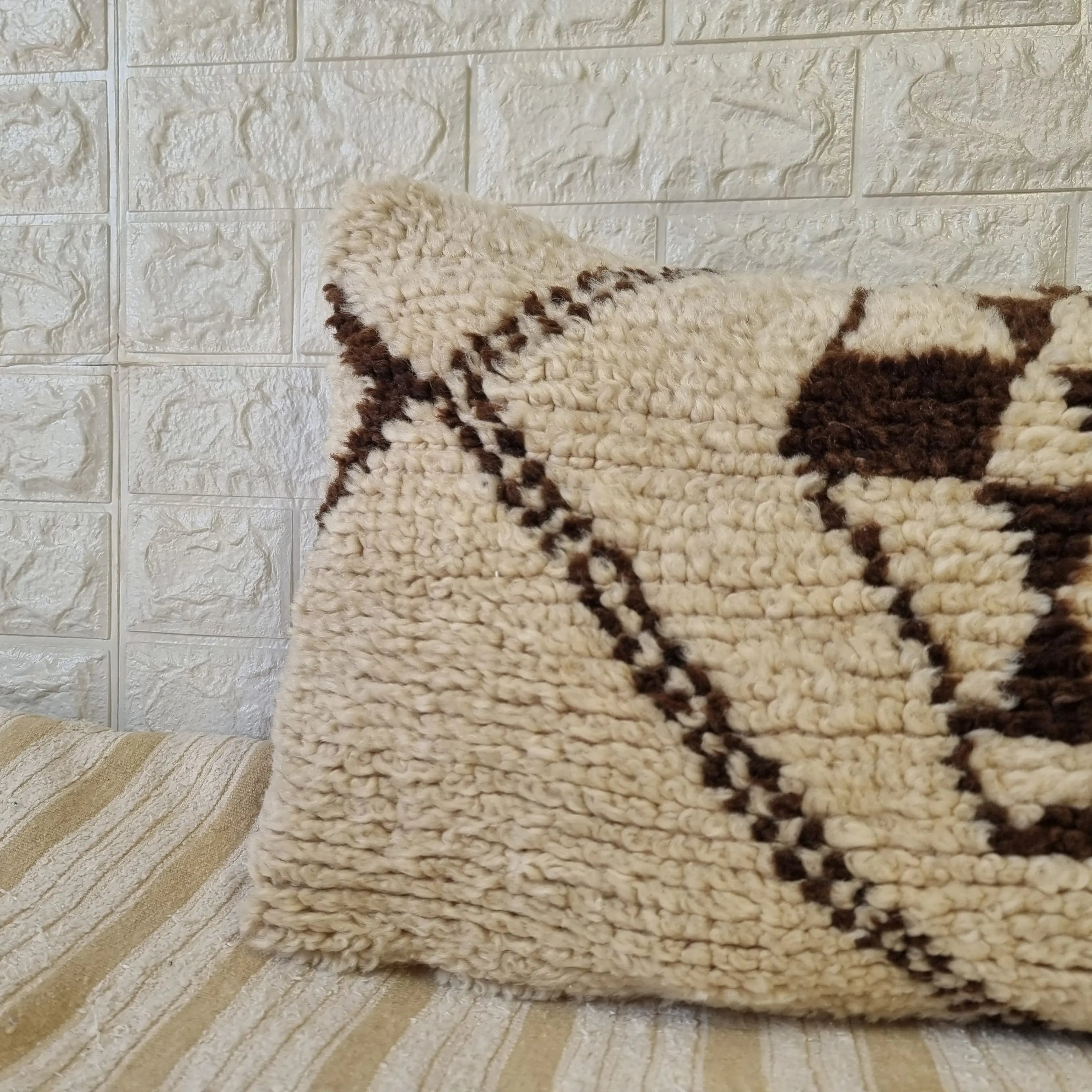 Authentic Moroccan Wool Lumbar Pillow Cover 35x70 cm | Natural Azilal Geometric Cushion | Boho handwoven Throw Pillow Case MoroccanBazzArts
