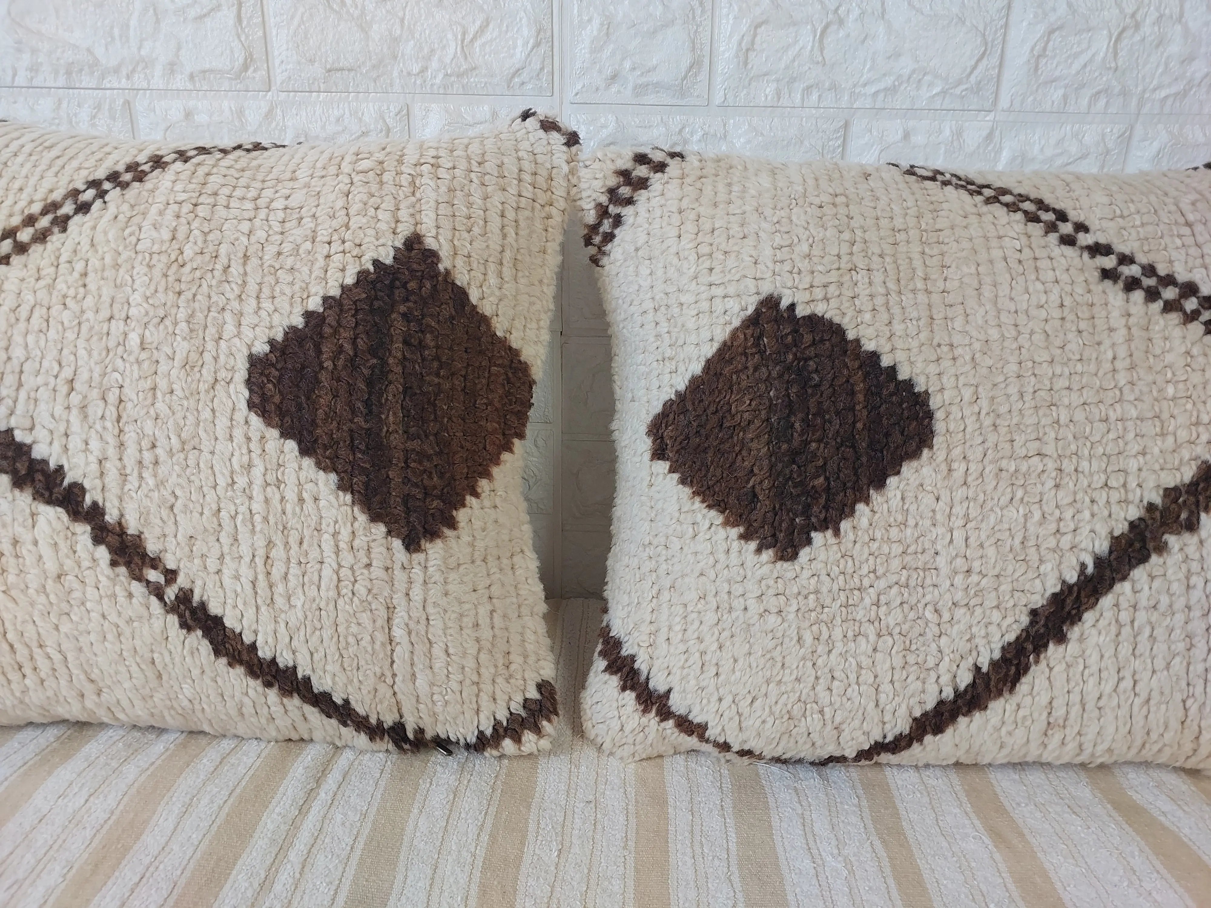 Set of 2 Vintage Azilal Moroccan Rug Pillows | 40x60 cm Ivory & Brown Undyed Wool Cushion Covers | Authentic Boho Lumbar Pillow Covers MoroccanBazzArts