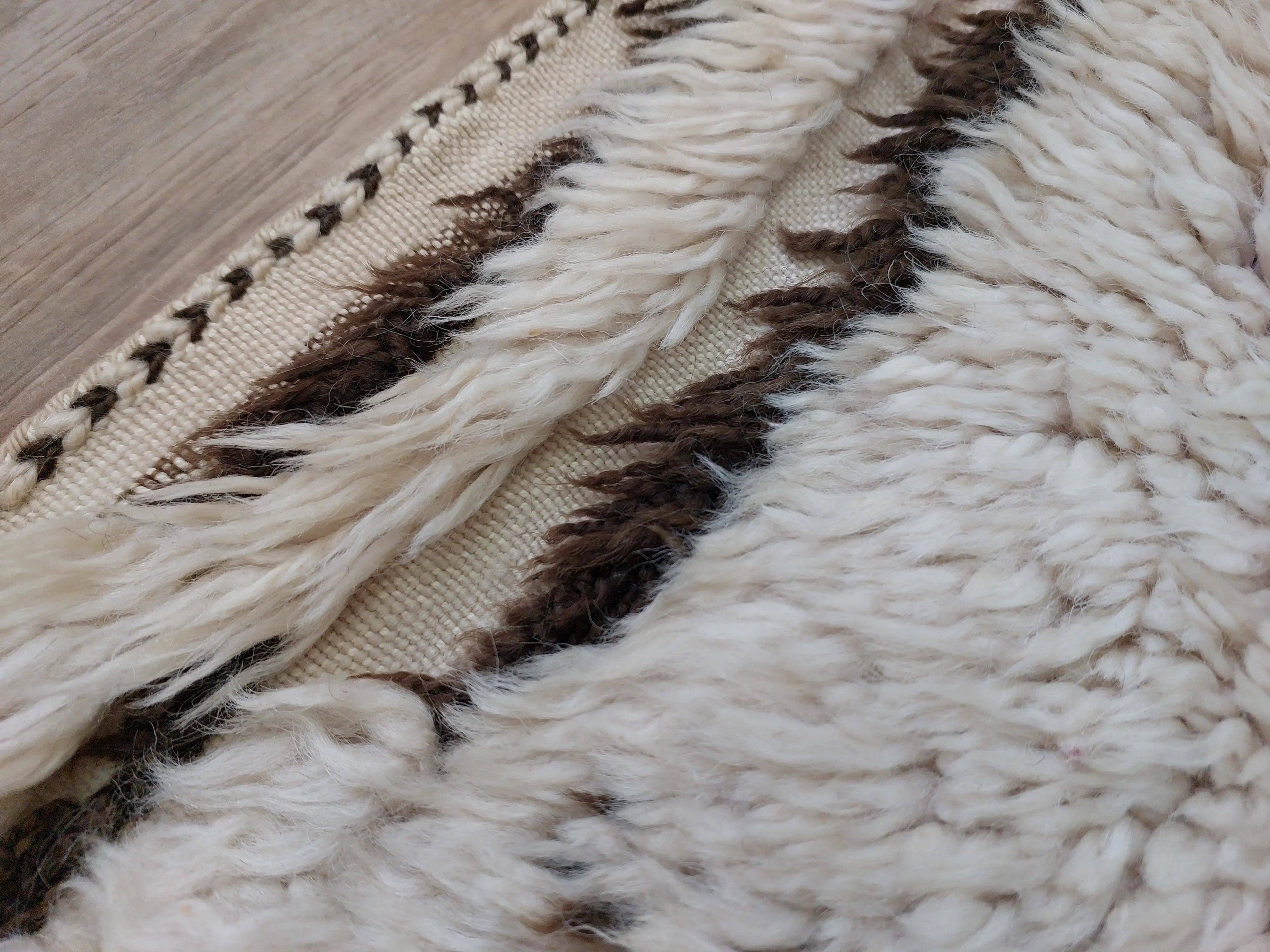 Moroccan Rug - Vintage Beni ourain rug - 6'6"×8'9" MoroccanBazzArts