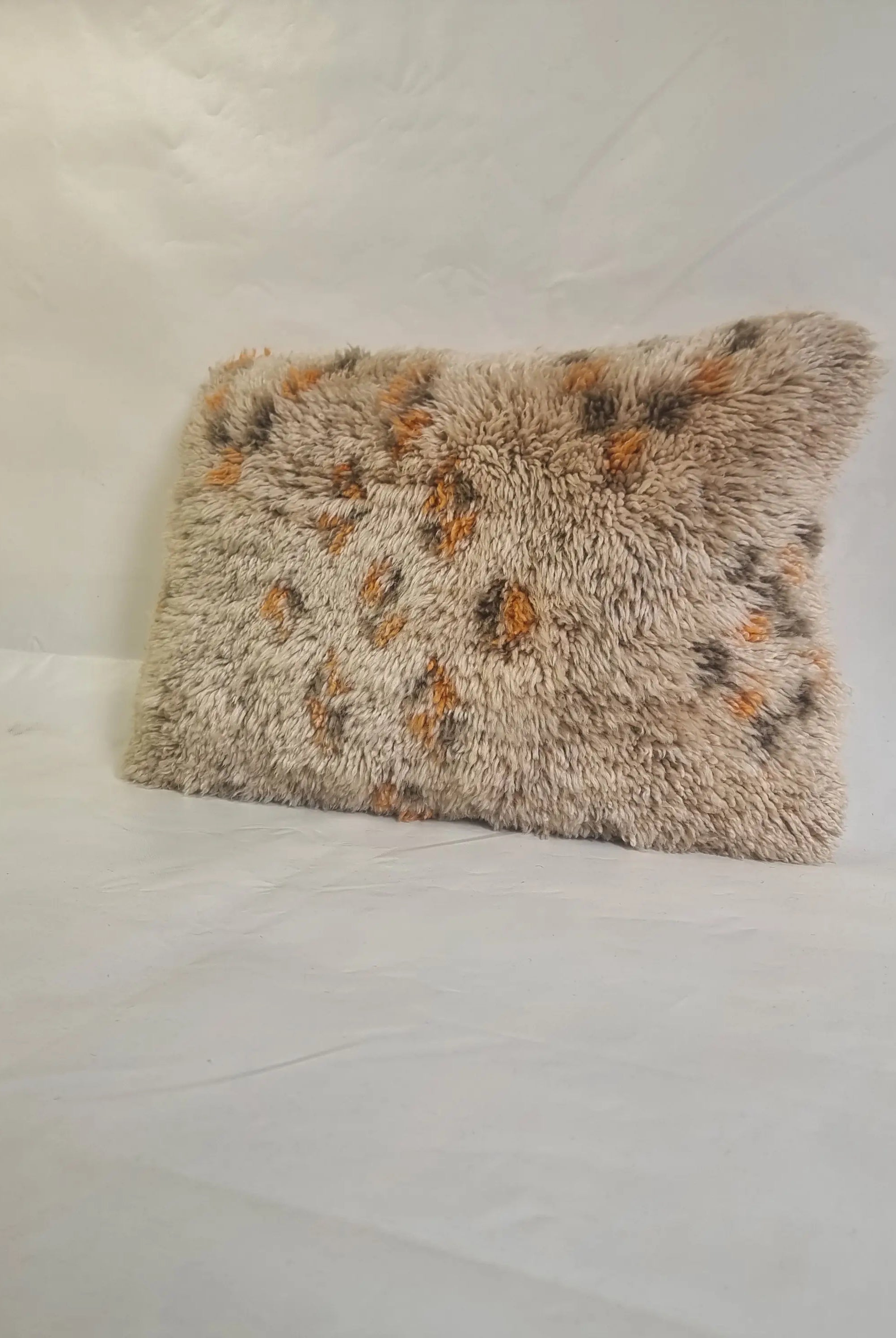 Vintage Beni Ourain Wool Pillow Cover | 16" x 25" MoroccanBazzArts