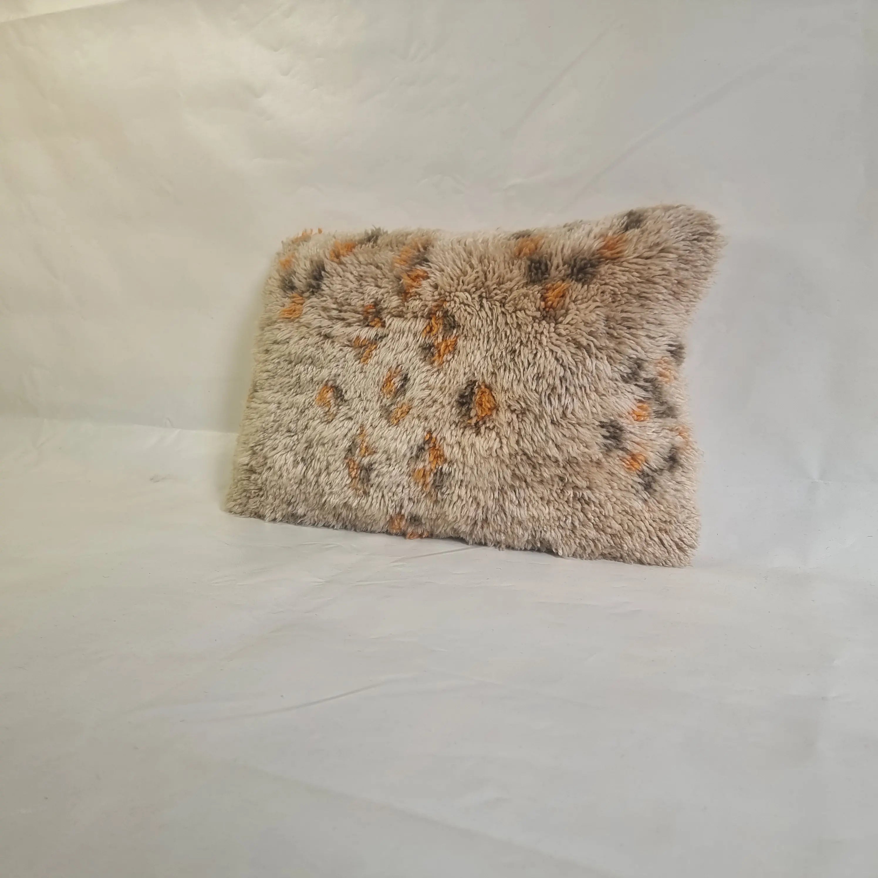 Vintage Beni Ourain Wool Pillow Cover | 16" x 25" MoroccanBazzArts