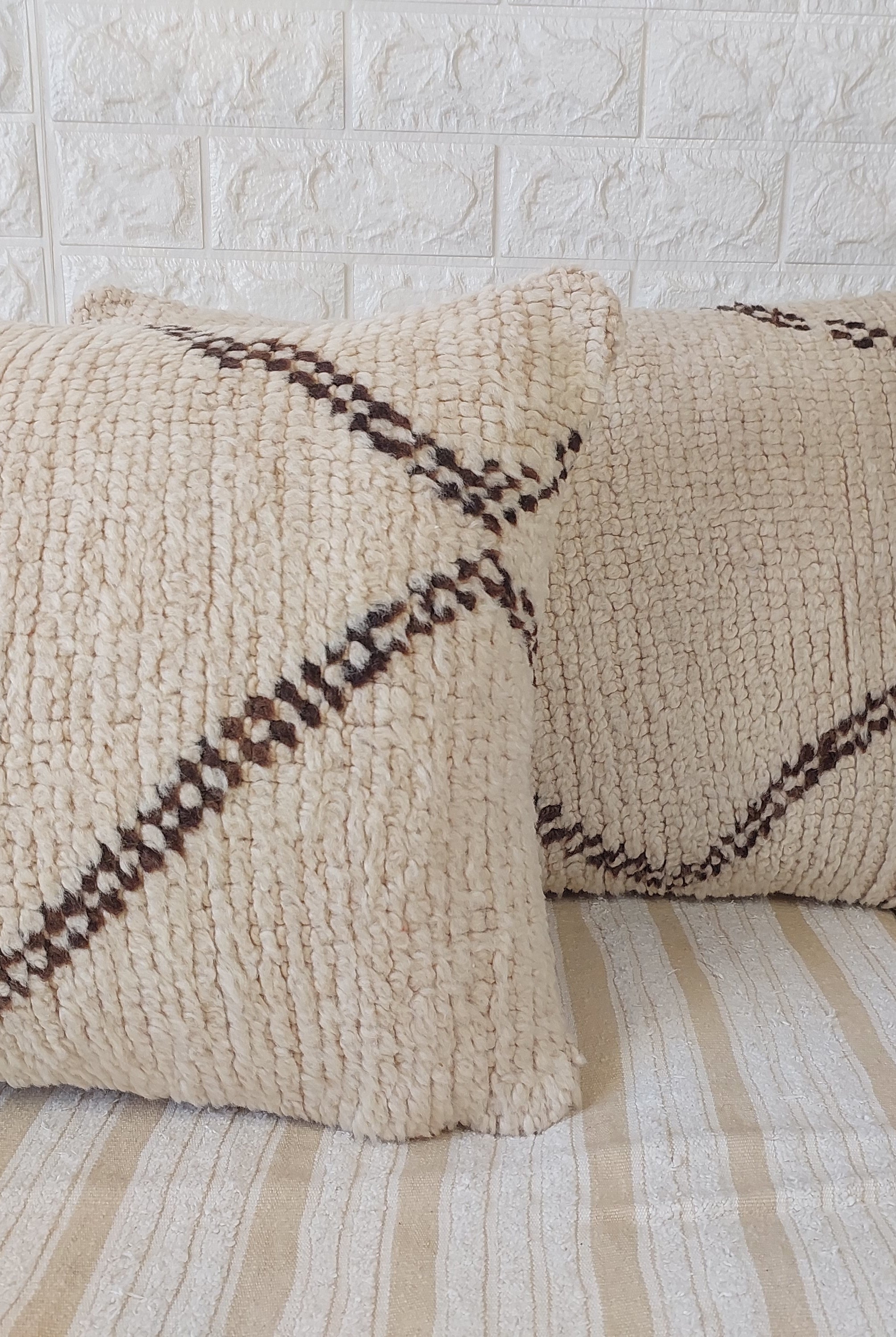 Set of 2 Vintage Azilal Moroccan Rug Pillows | 40x60 cm Ivory & Brown Undyed Wool Cushion Covers | Authentic Boho Lumbar Pillow Covers MoroccanBazzArts