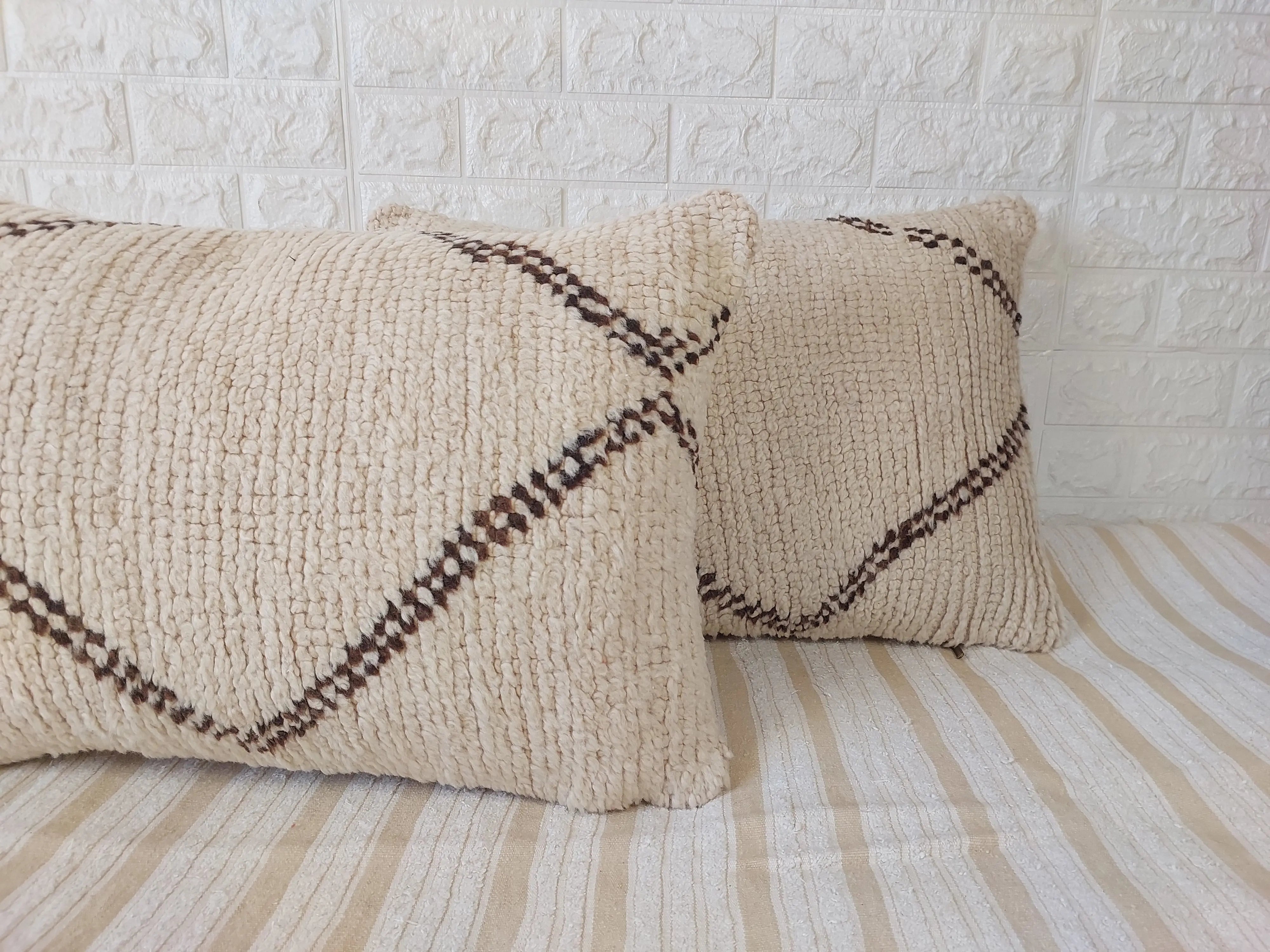 Set of 2 Vintage Azilal Moroccan Rug Pillows | 40x60 cm Ivory & Brown Undyed Wool Cushion Covers | Authentic Boho Lumbar Pillow Covers MoroccanBazzArts