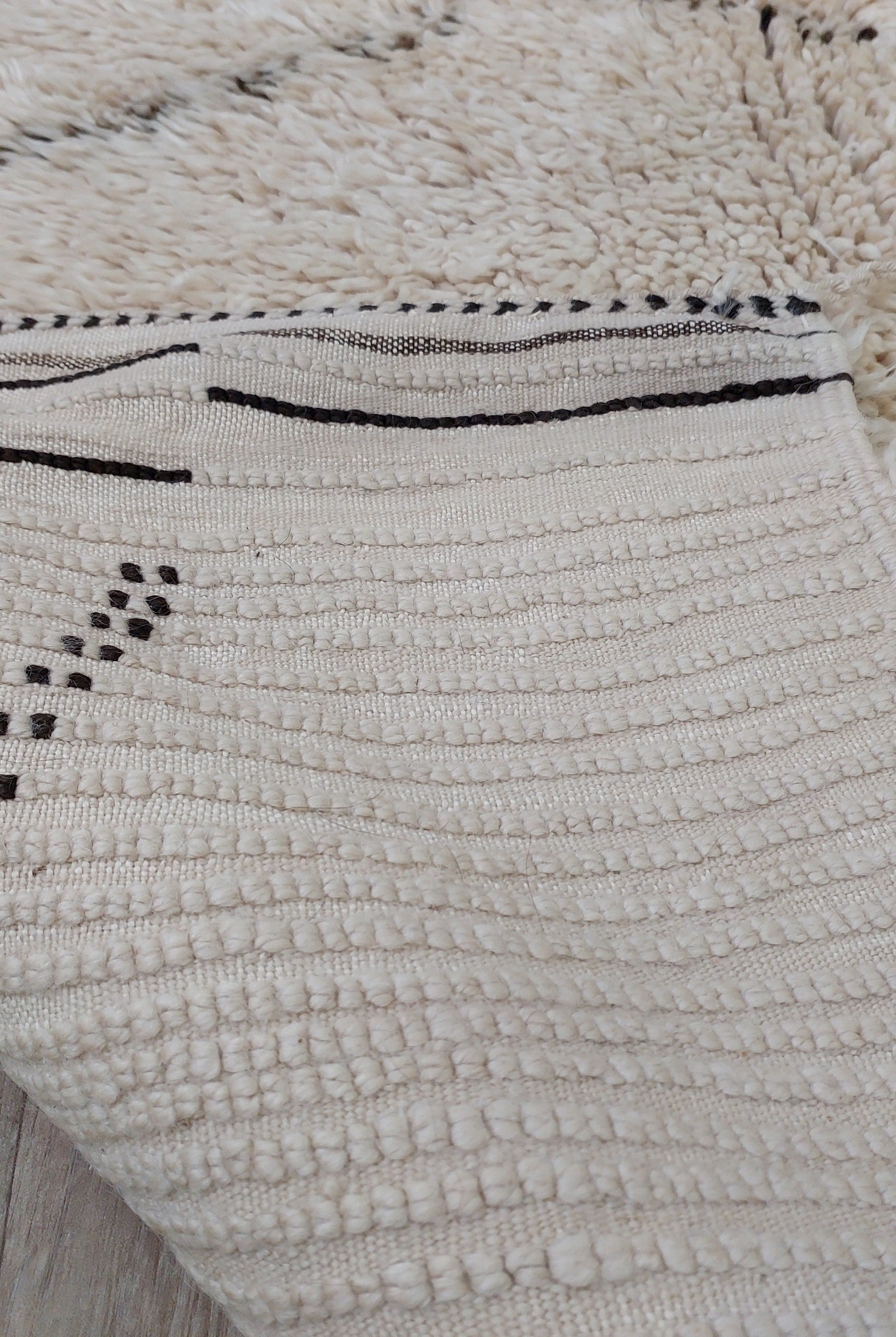 Moroccan Rug - Vintage Beni ourain rug - 6'6"×8'9" MoroccanBazzArts