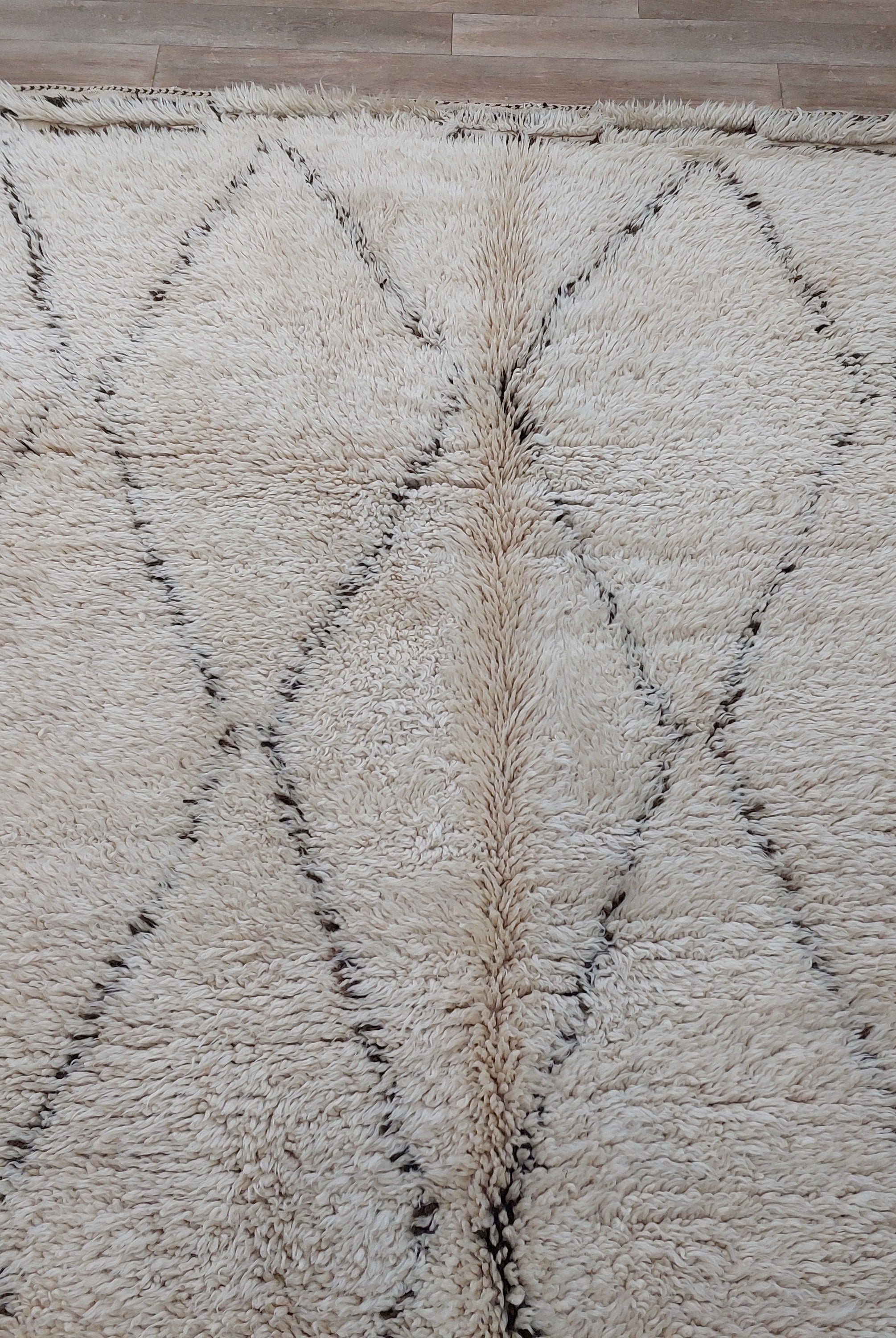 Moroccan Rug - Vintage Beni ourain rug - 6'6"×8'9" MoroccanBazzArts