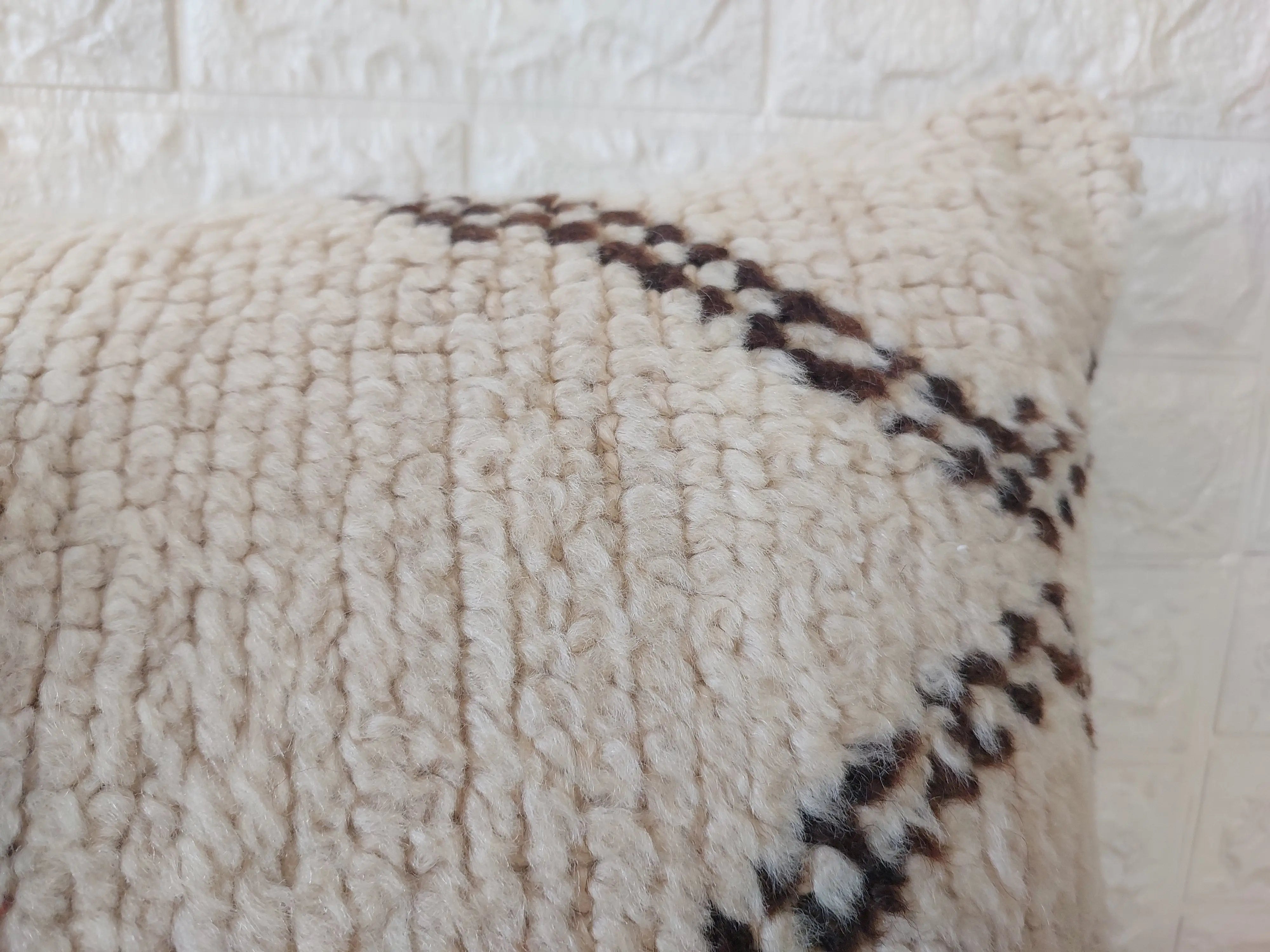 Set of 2 Vintage Azilal Moroccan Rug Pillows | 40x60 cm Ivory & Brown Undyed Wool Cushion Covers | Authentic Boho Lumbar Pillow Covers MoroccanBazzArts