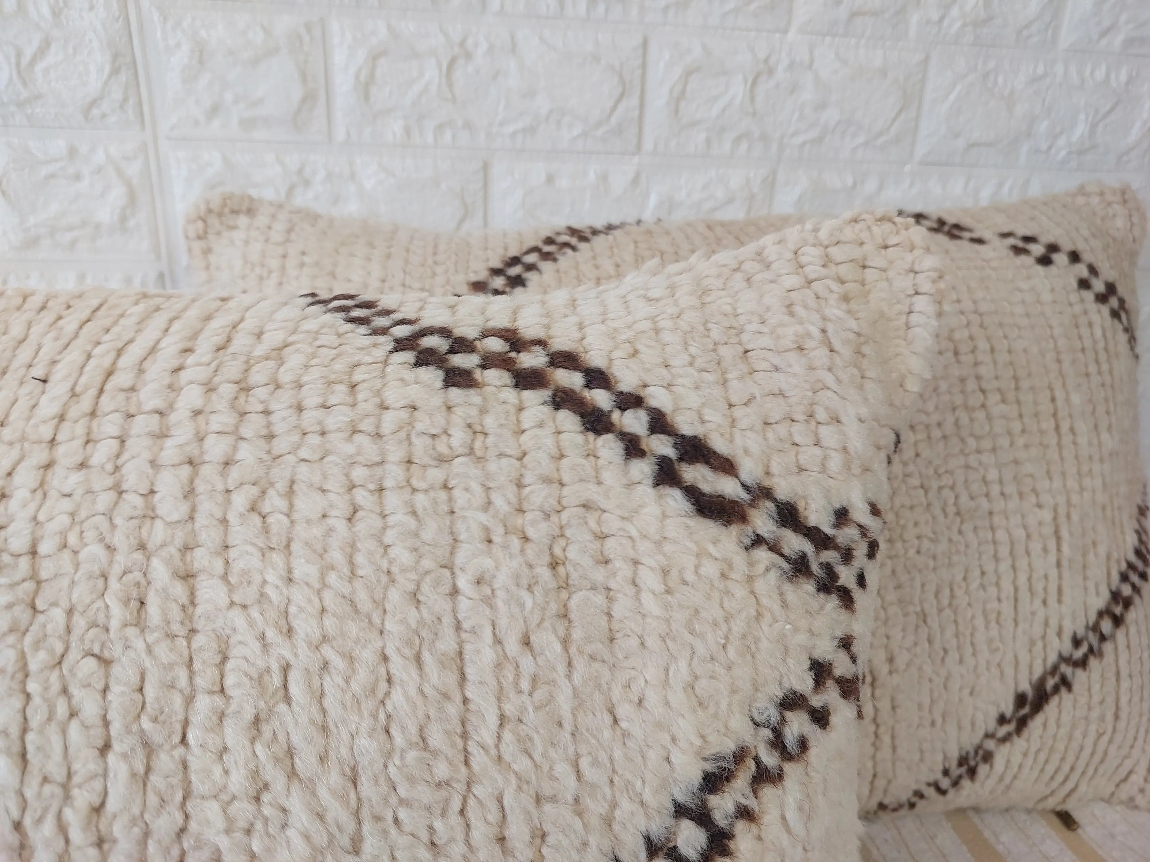 Set of 2 Vintage Azilal Moroccan Rug Pillows | 40x60 cm Ivory & Brown Undyed Wool Cushion Covers | Authentic Boho Lumbar Pillow Covers MoroccanBazzArts