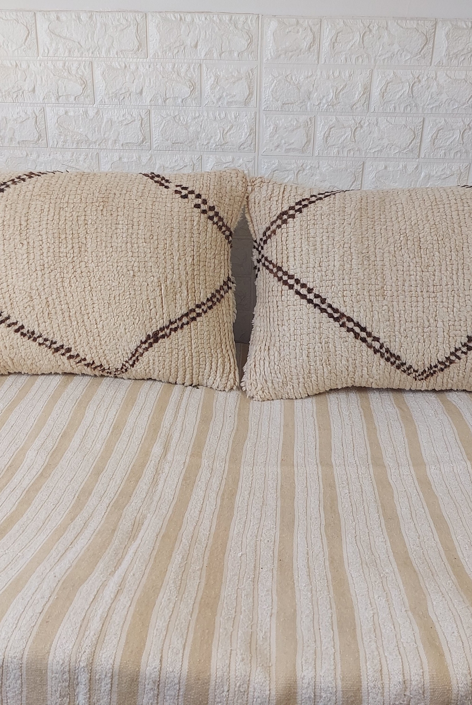 Set of 2 Vintage Azilal Moroccan Rug Pillows | 40x60 cm Ivory & Brown Undyed Wool Cushion Covers | Authentic Boho Lumbar Pillow Covers MoroccanBazzArts