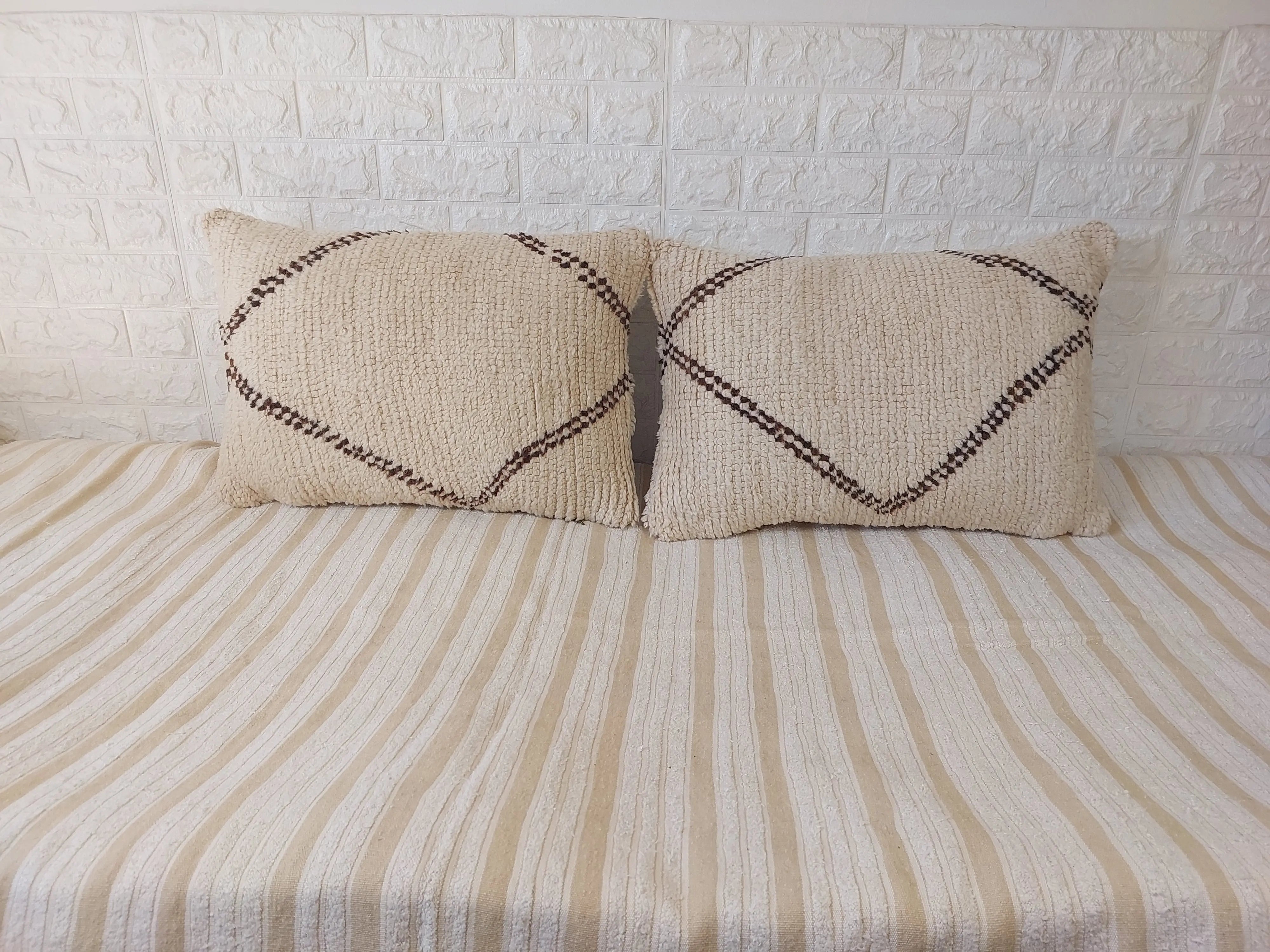 Set of 2 Vintage Azilal Moroccan Rug Pillows | 40x60 cm Ivory & Brown Undyed Wool Cushion Covers | Authentic Boho Lumbar Pillow Covers MoroccanBazzArts