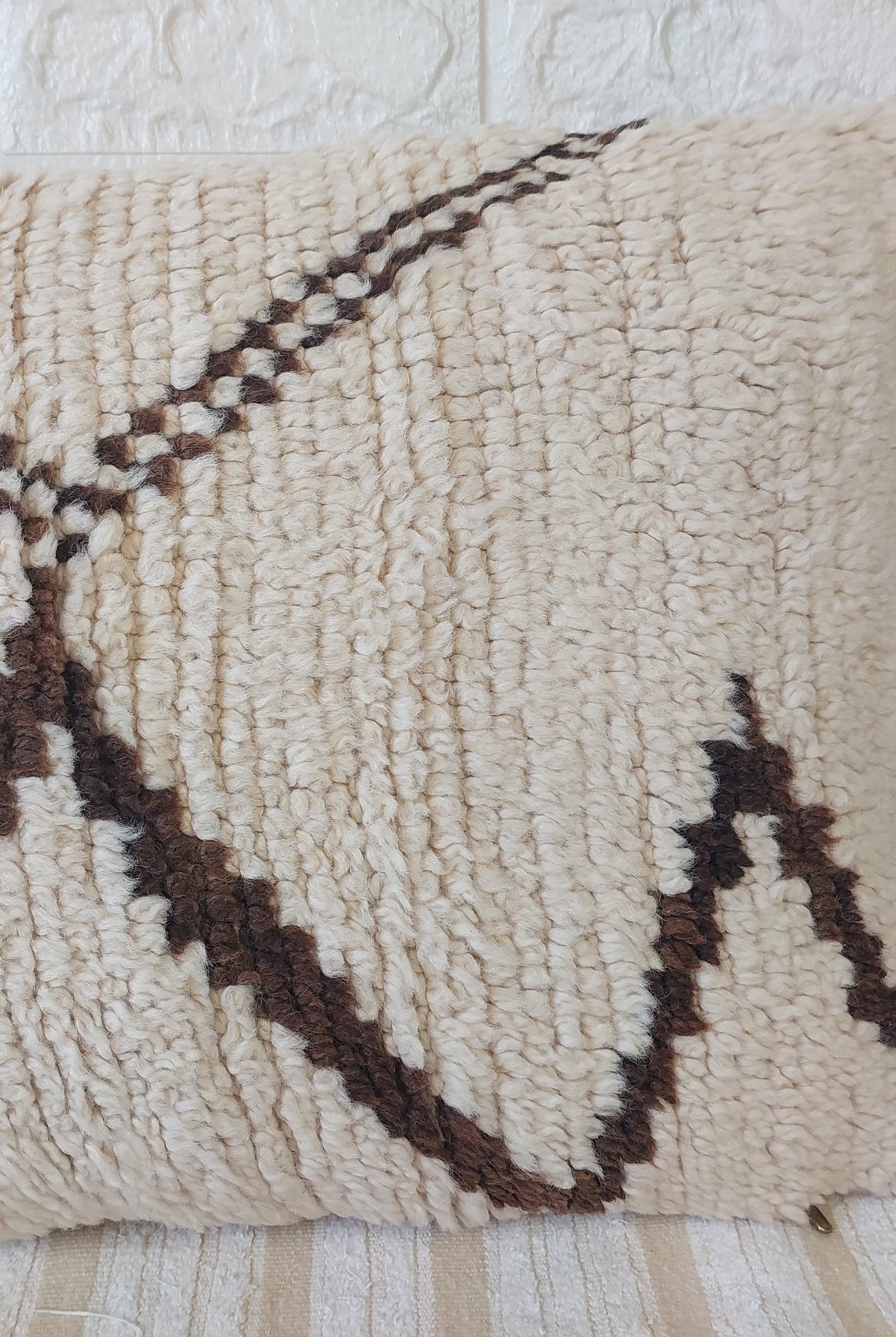 Set of 2 Vintage Azilal Moroccan Rug Pillows | 40x60 cm Ivory & Brown Undyed Wool Cushion Covers | Authentic Boho Lumbar Pillow Covers MoroccanBazzArts