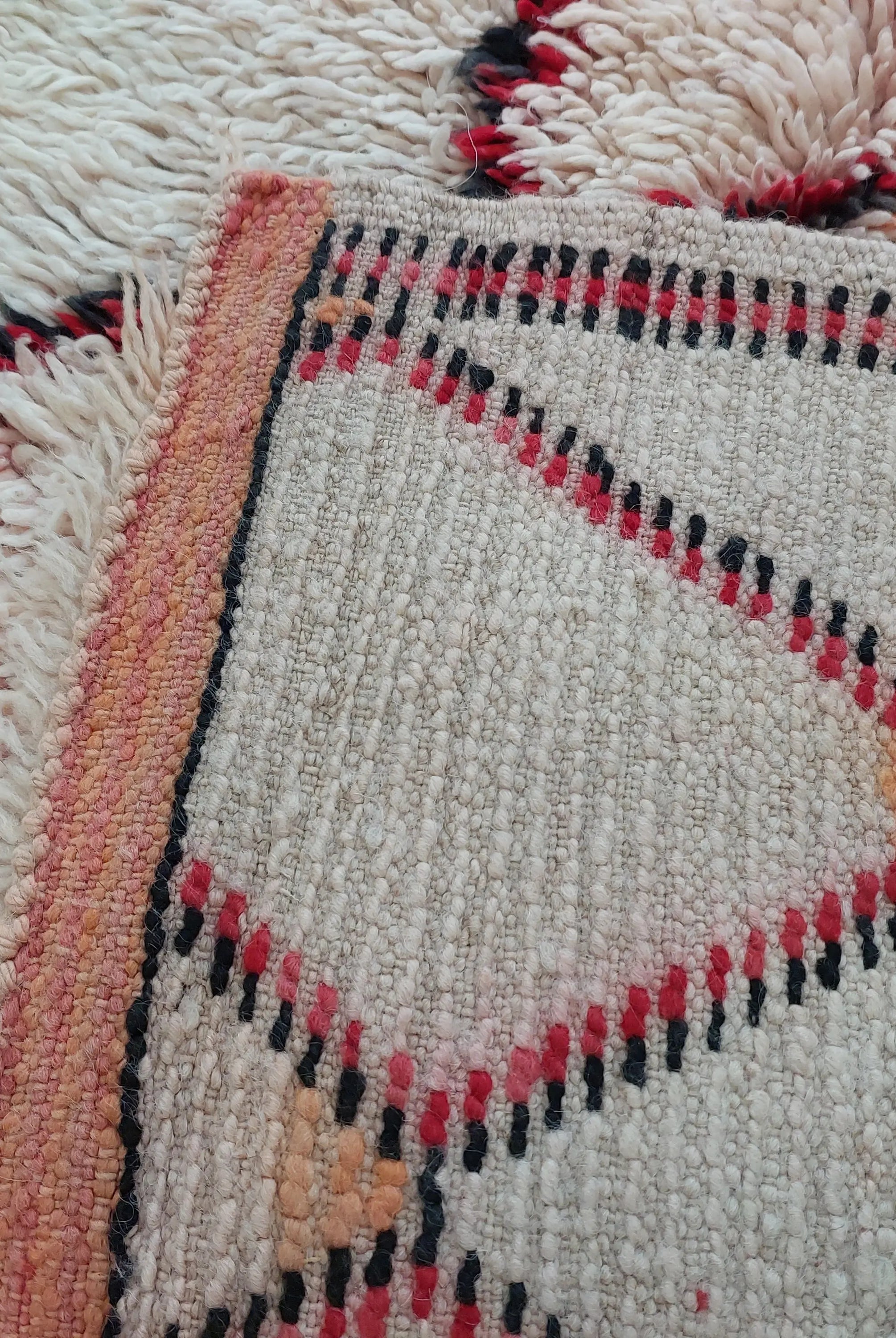 VINTAGE MOROCCAN RUG 6.2 x 8.2 feet MoroccanBazzArts