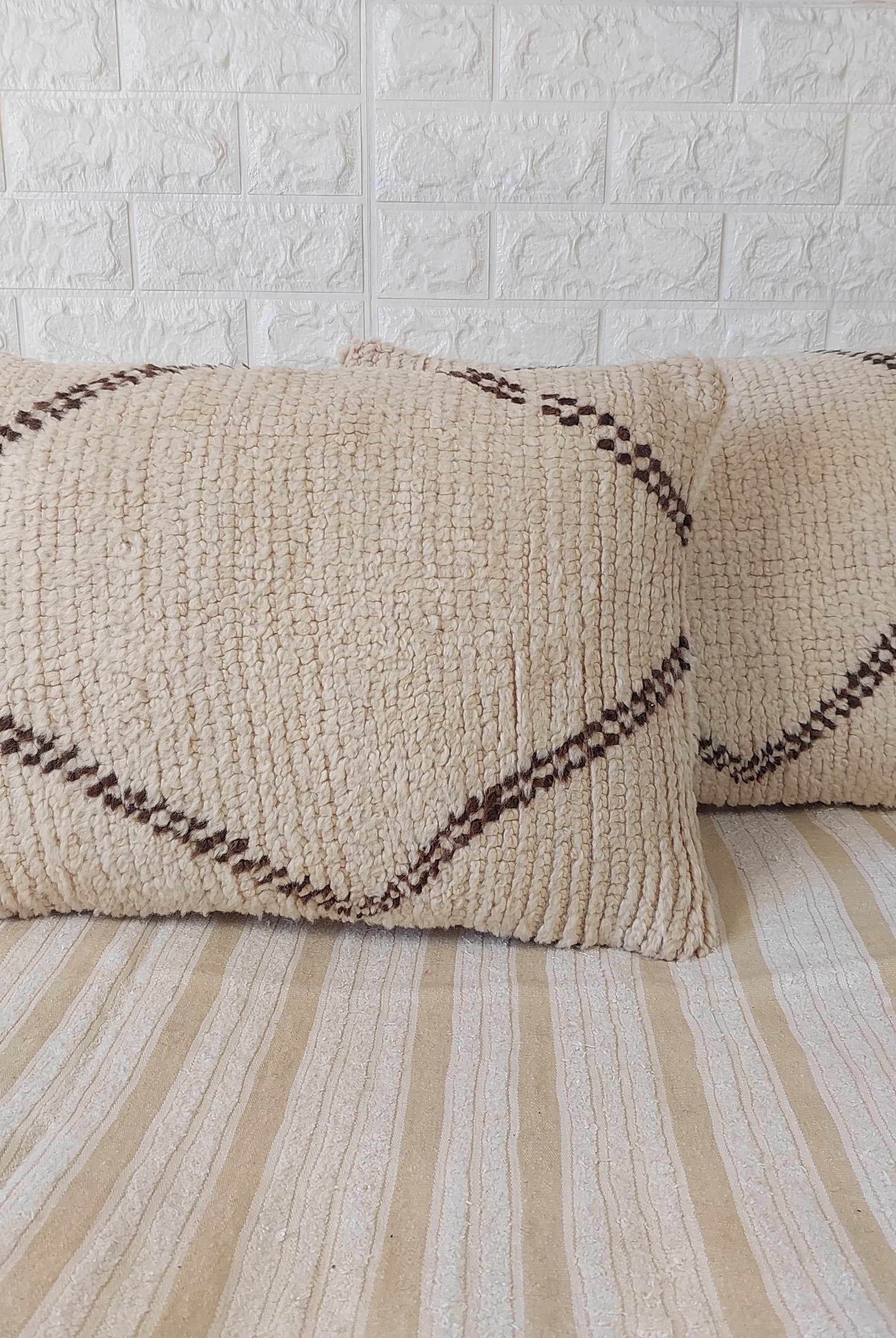 Set of 2 Vintage Azilal Moroccan Rug Pillows | 40x60 cm Ivory & Brown Undyed Wool Cushion Covers | Authentic Boho Lumbar Pillow Covers MoroccanBazzArts