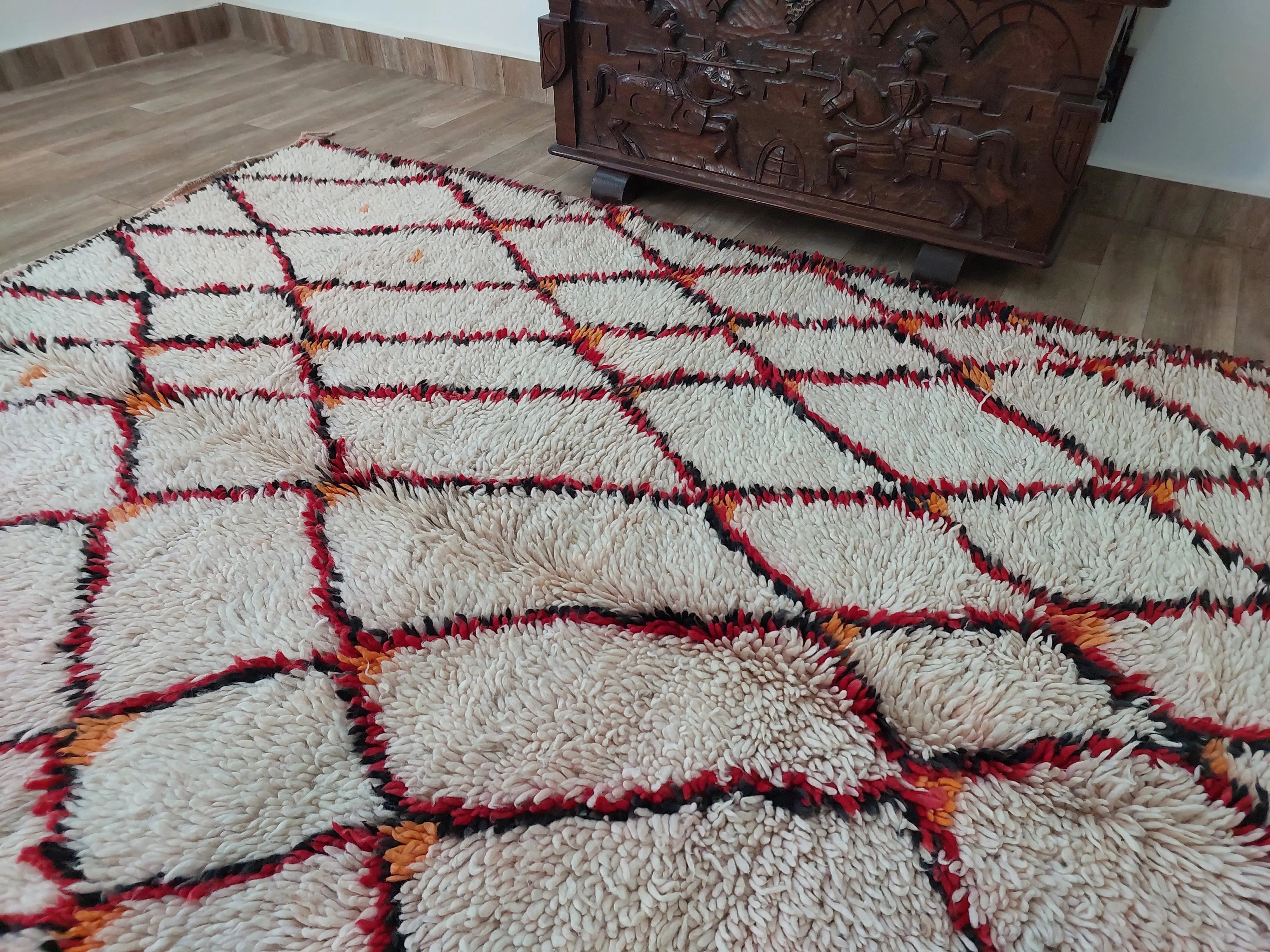 VINTAGE MOROCCAN RUG 6.2 x 8.2 feet MoroccanBazzArts