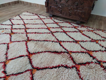 Load image into Gallery viewer, VINTAGE MOROCCAN RUG 6.2 x 8.2 feet