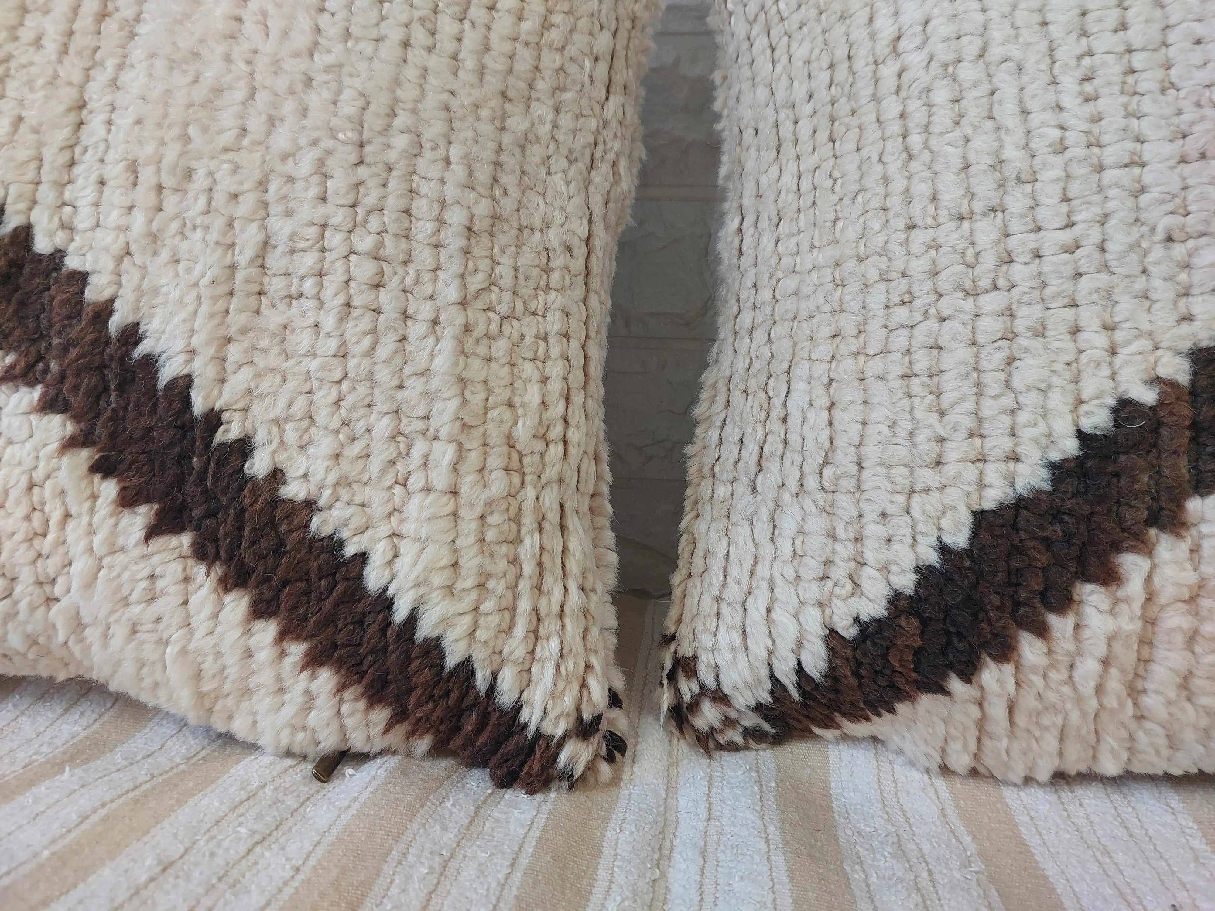 Set of 2 Vintage Azilal Moroccan Rug Pillows | 40x60 cm Ivory & Brown Undyed Wool Cushion Covers | Authentic Boho Lumbar Pillow Covers MoroccanBazzArts