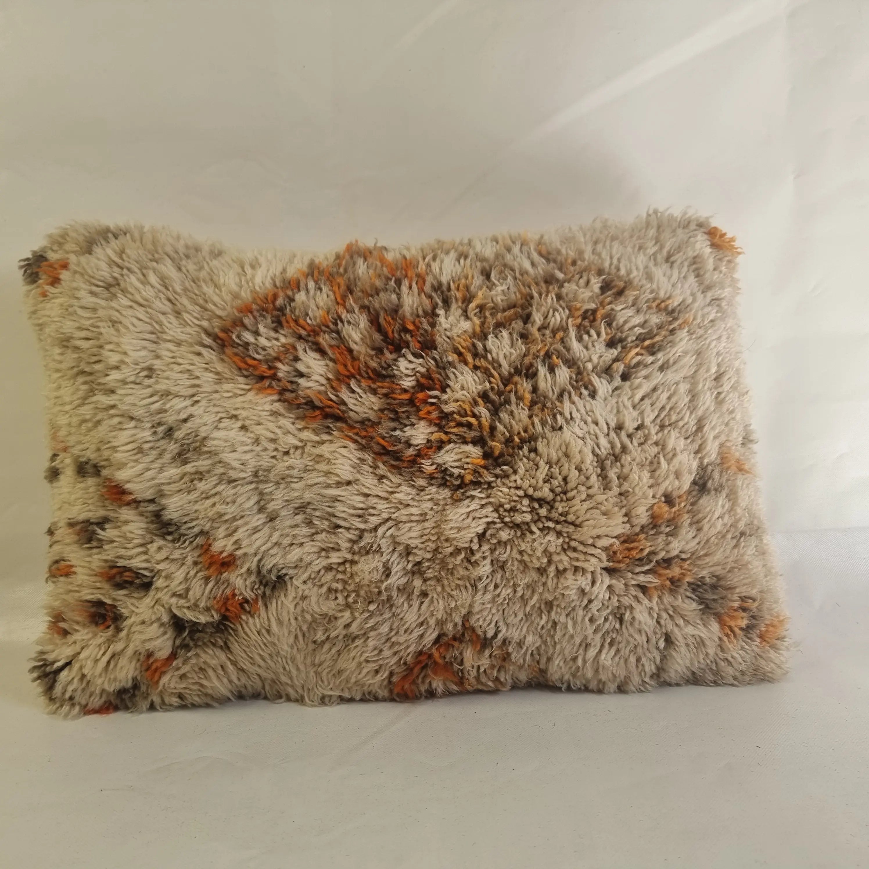Vintage Beni Ourain Wool Pillow Cover | 16" x 25" MoroccanBazzArts