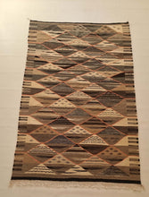 Load image into Gallery viewer, Picasso Berber Rug