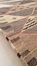 Load image into Gallery viewer, Picasso Berber Rug